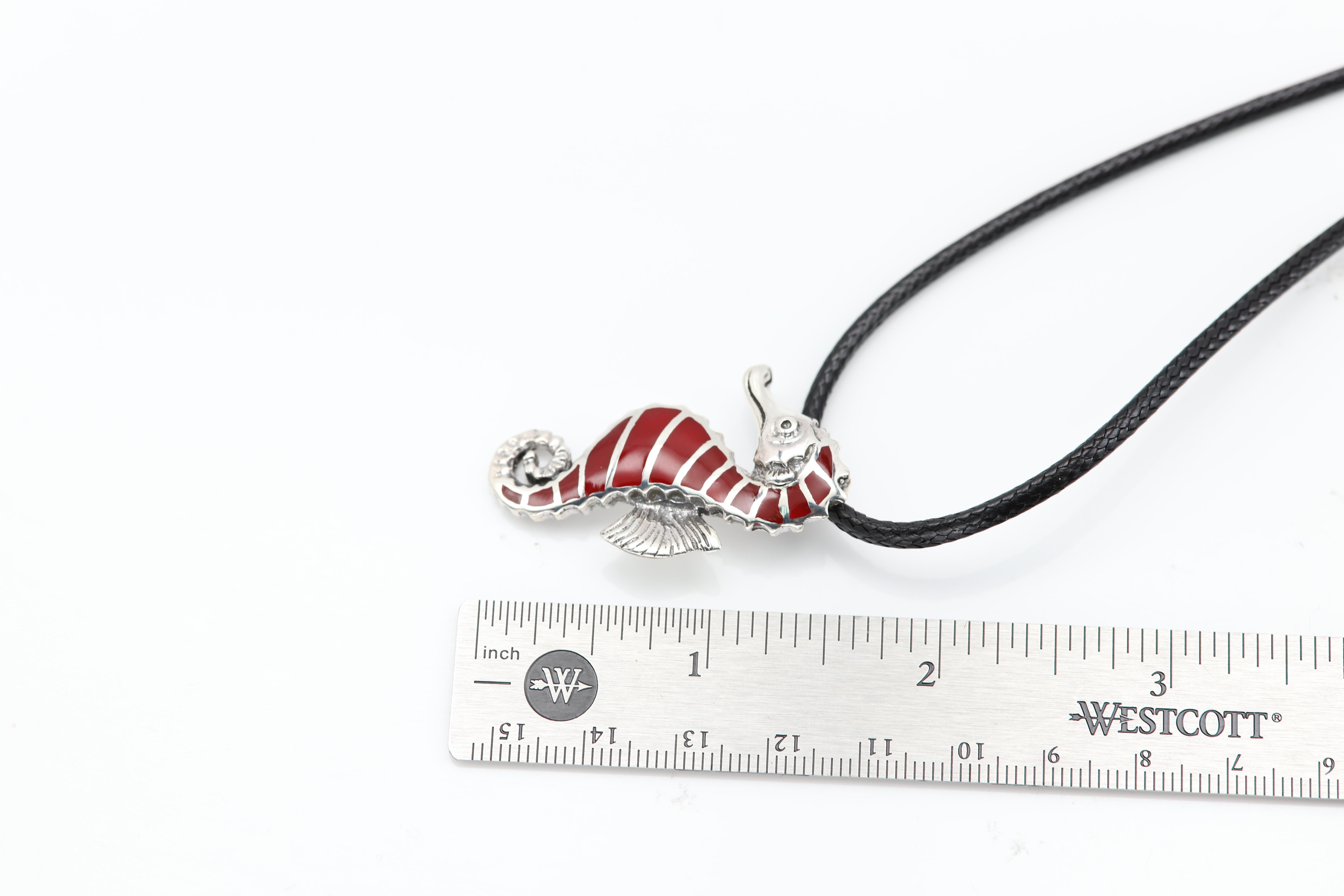Seahorse pendant Silver marine life jewelry large seahorse necklace Sea life For Sale 6