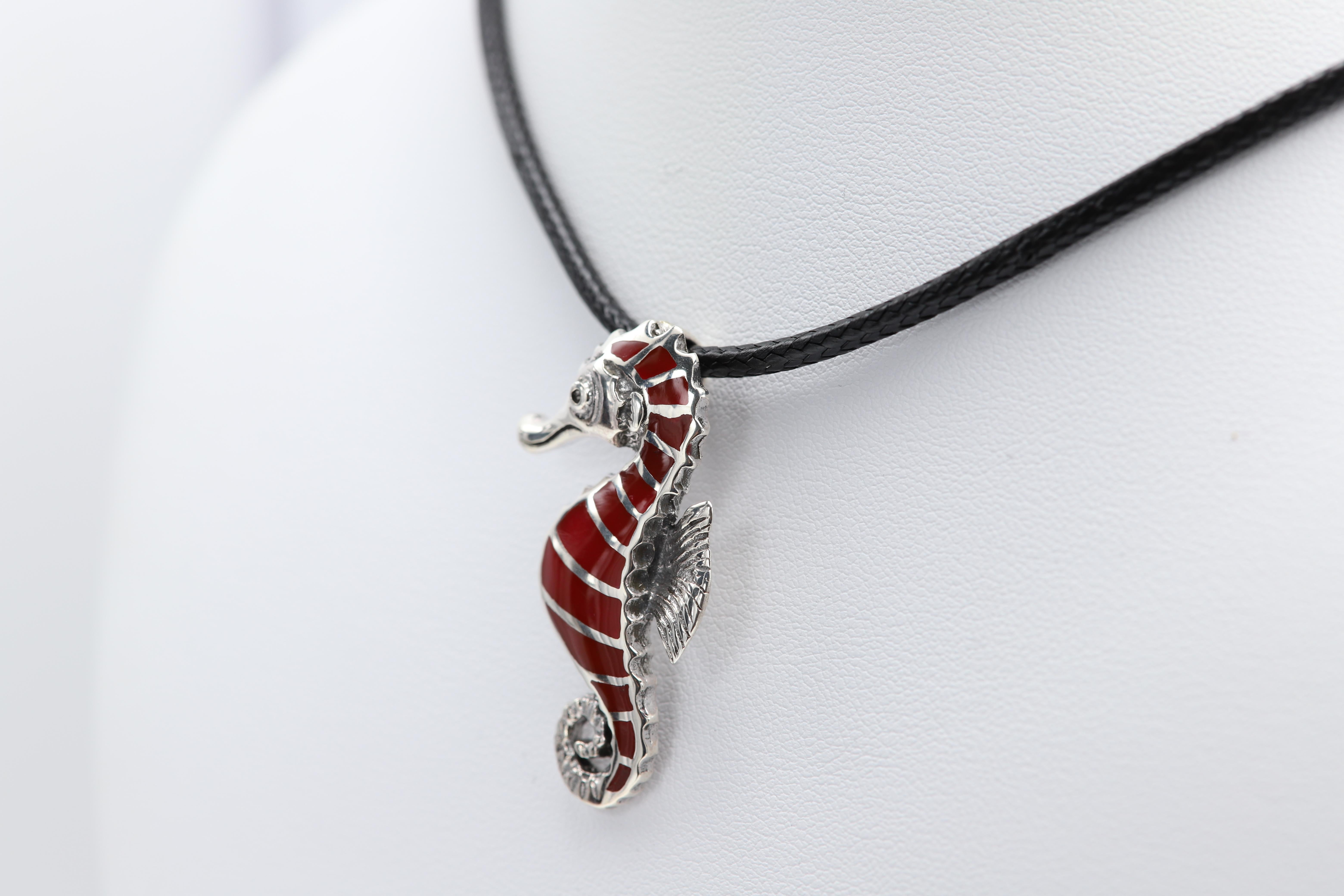 Seahorse pendant Silver marine life jewelry large seahorse necklace Sea life For Sale 3