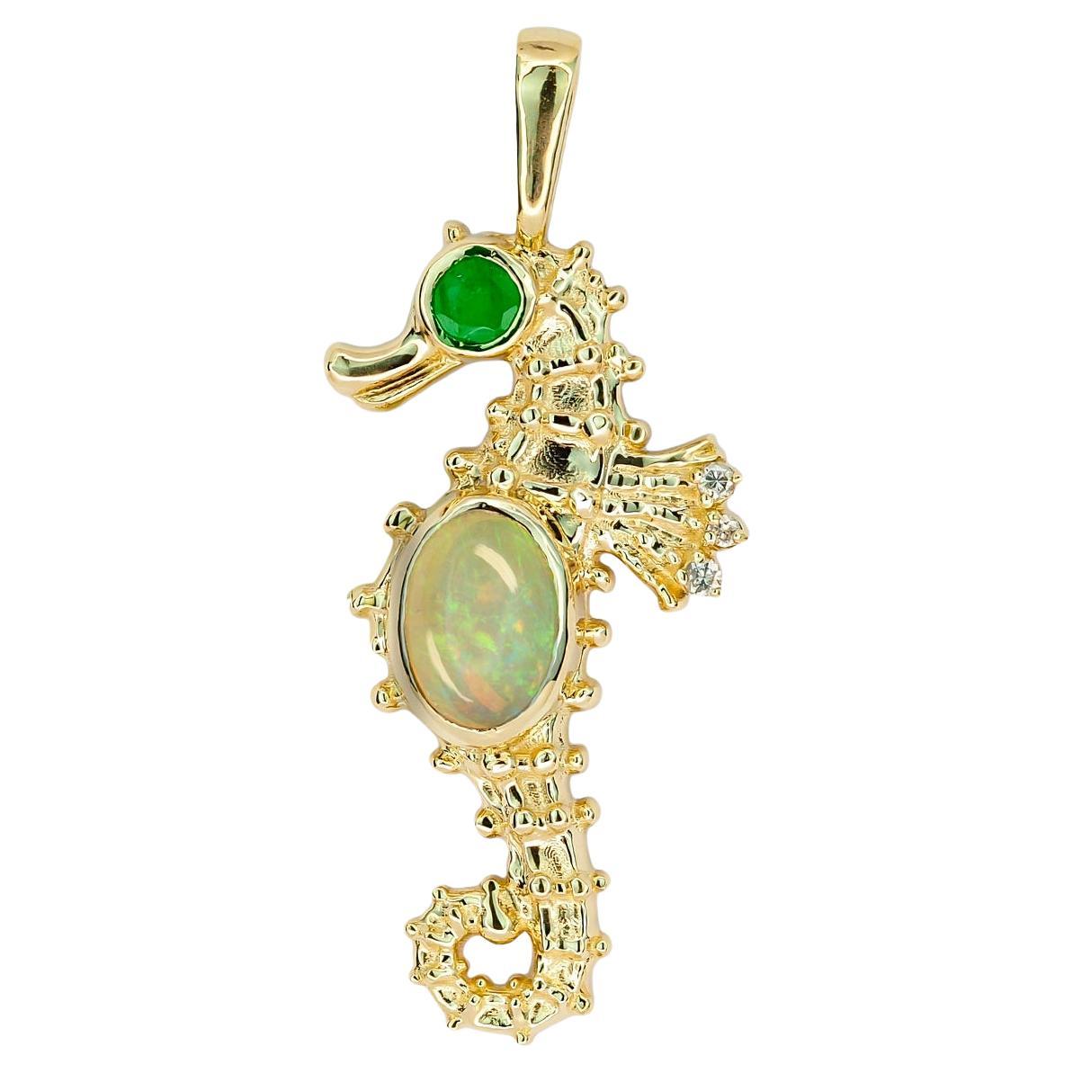 Seahorse pendant with opal. 