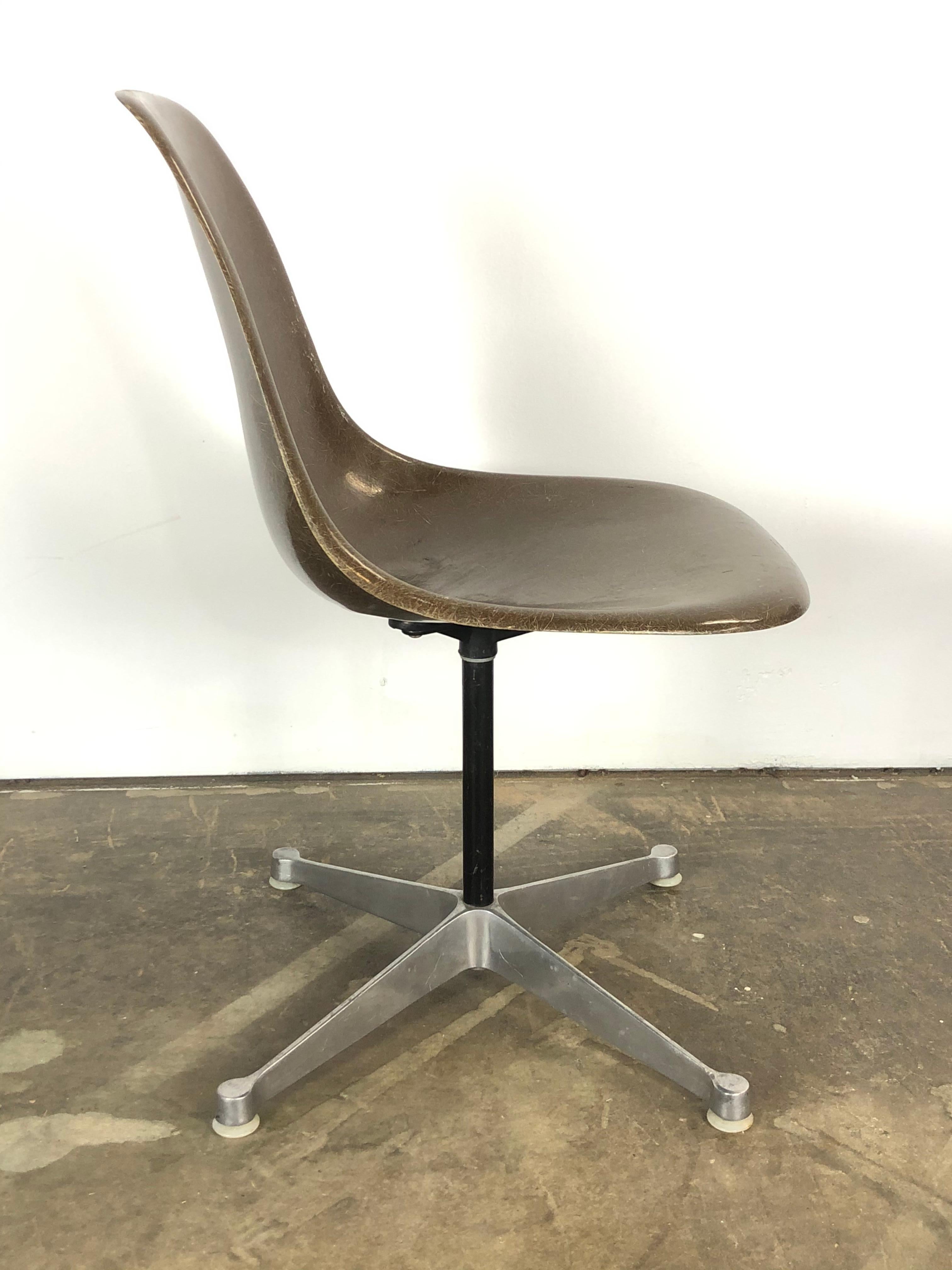 American Seal Brown Herman Miller Eames  Model Psc Swivel Desk Office Chair