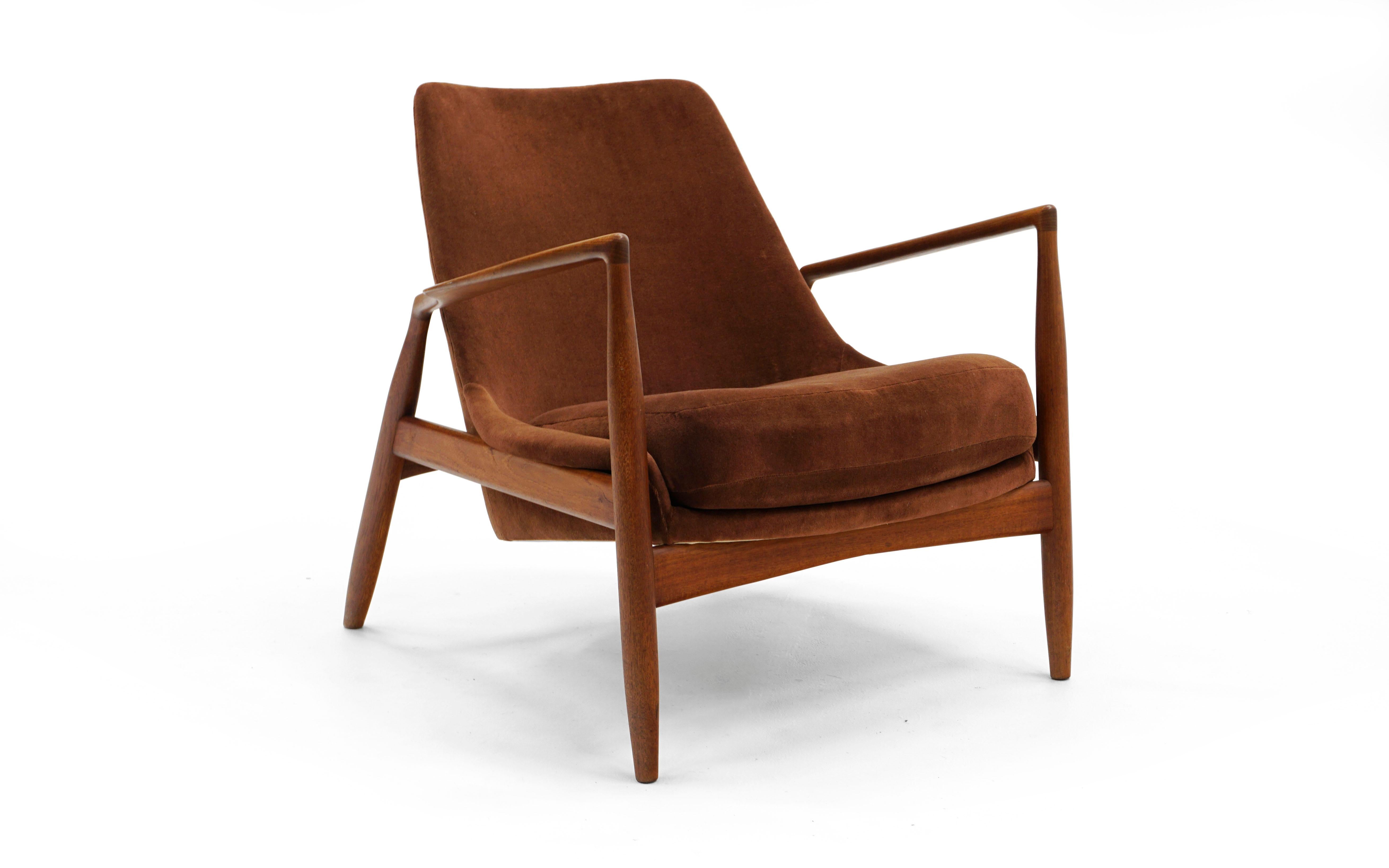 Scandinavian Modern Seal / Salen Lounge Chair by Ib Kofod Larsen for OPE, Sweden, 1950s, Teak Frame