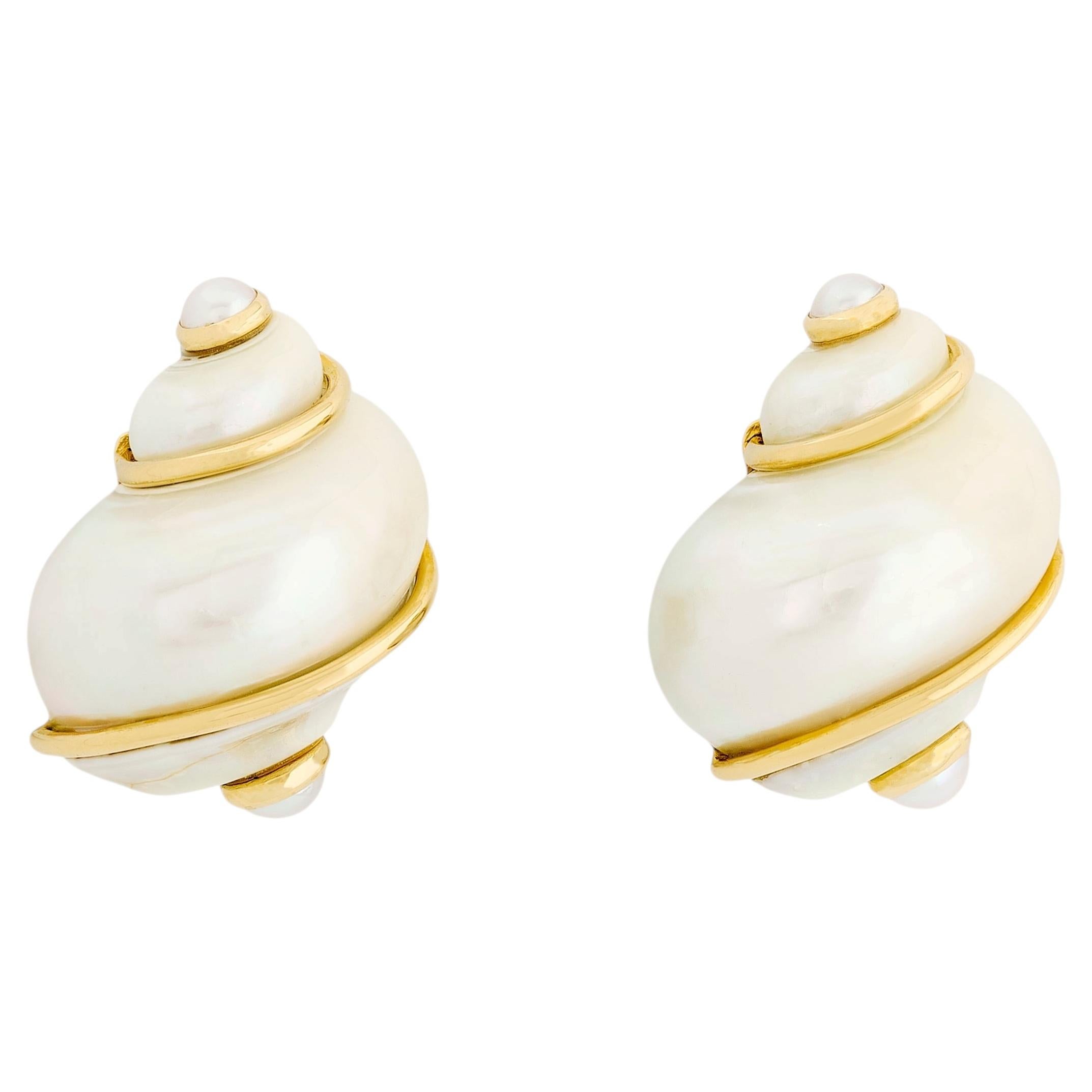 Orecchini Seaman Schepps in oro giallo 18 carati con madreperla