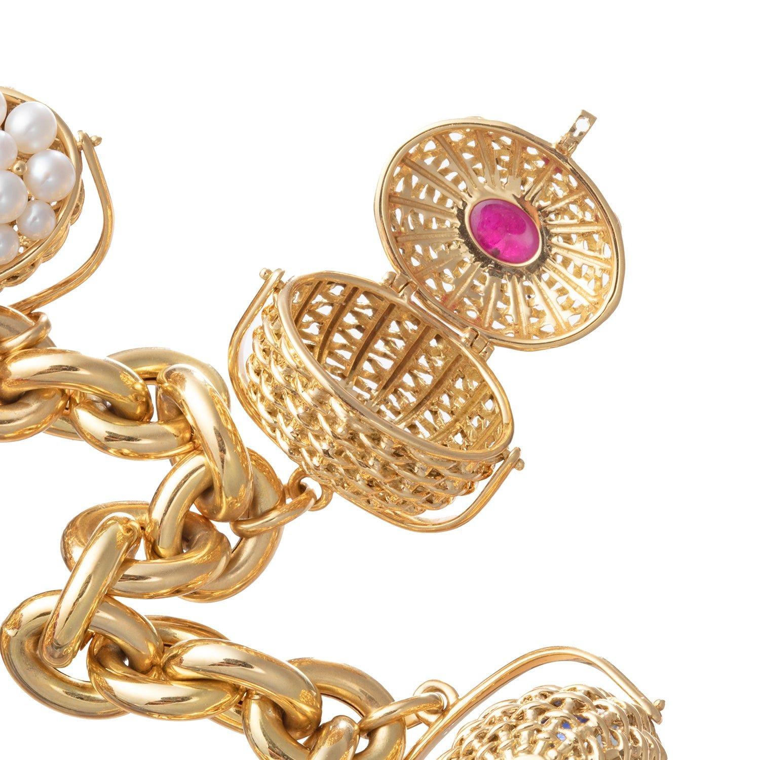 Seaman Schepps 18k Gold Lightship Gem Charm Bracelet In Excellent Condition In Palm Beach, FL