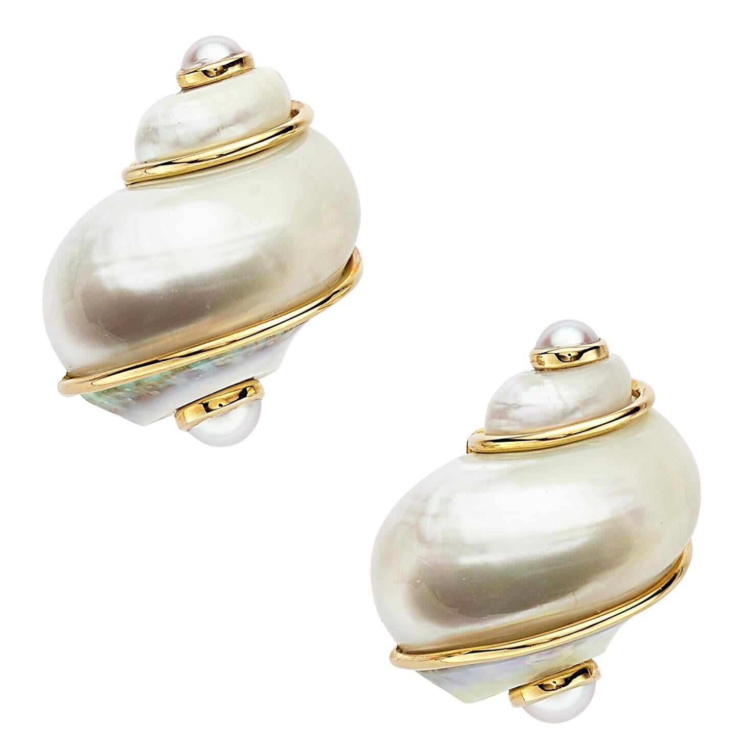 Pendientes Seaman Schepps de oro de 18 quilates y concha turquesa con detalles de perla cultivada Akoya en Bueno Estado en Sherman Oaks, CA