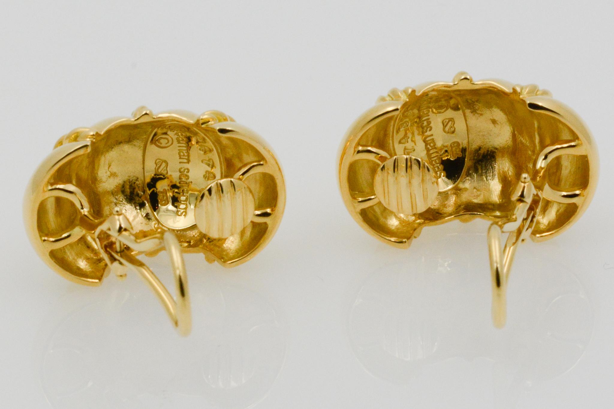 Seaman Schepps 18 Karat Yellow Gold Shrimp Earrings In New Condition In Dallas, TX