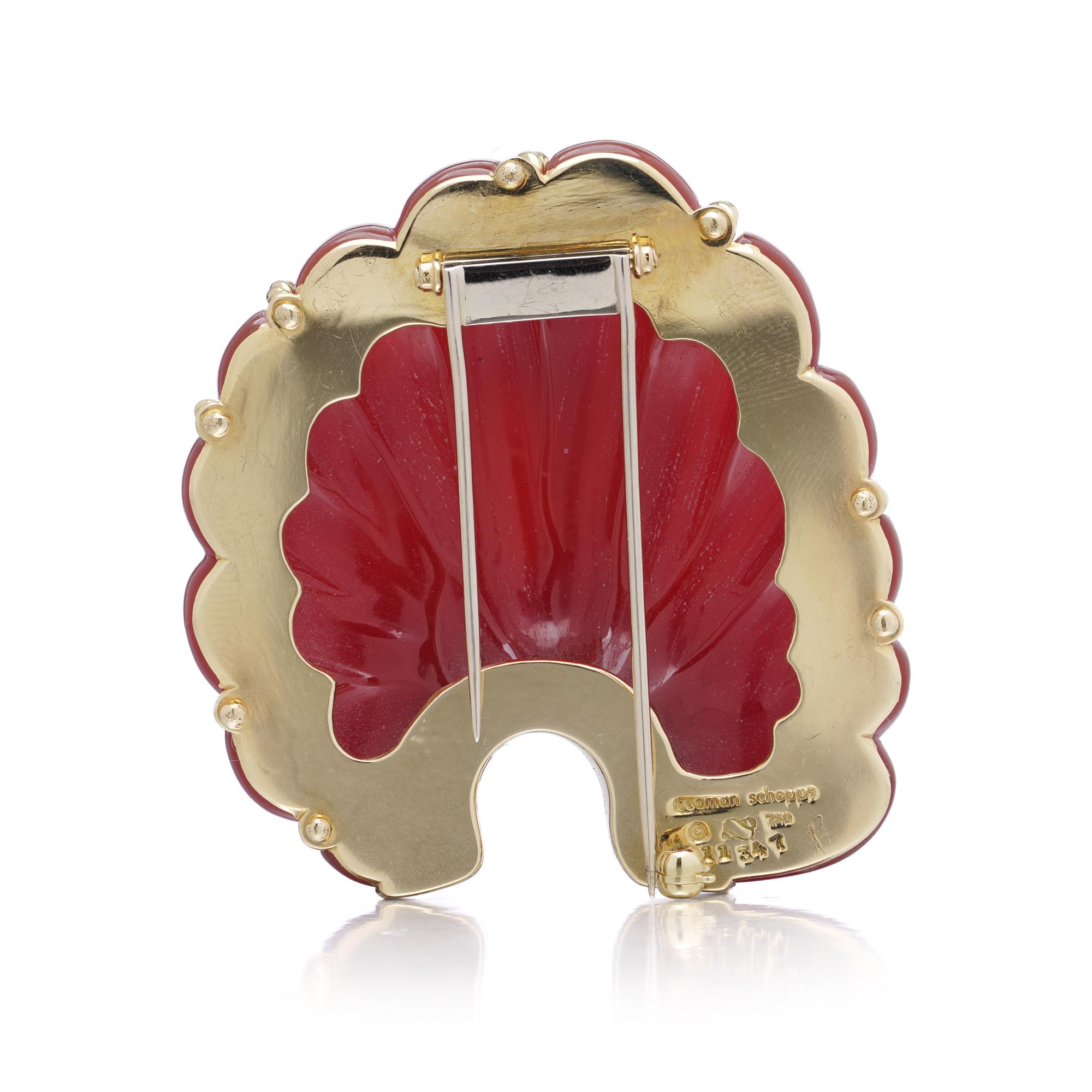 Broche Seaman Schepps de oro de 18 quilates y concha de cornalina en venta 1