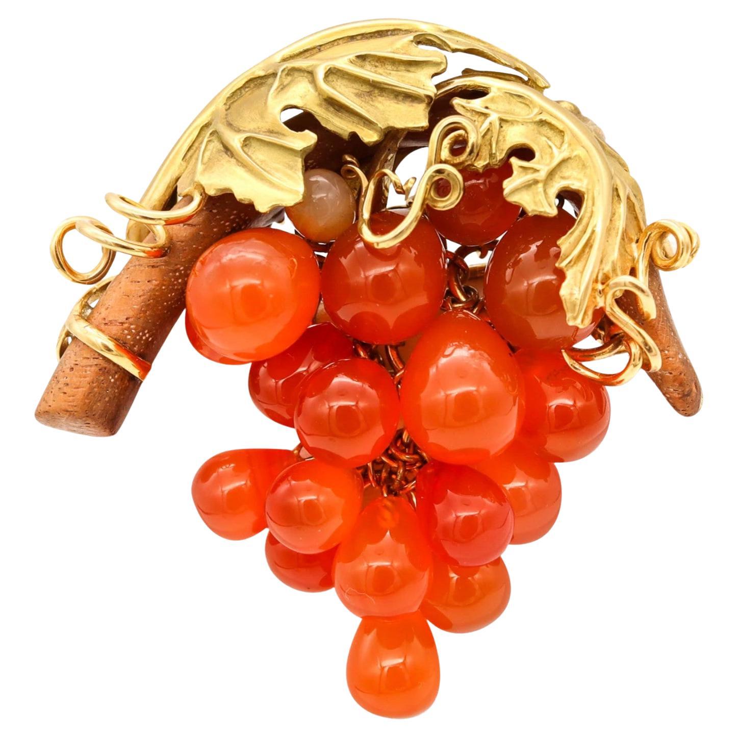 Seaman Schepps 1970 New York Grapes Brooch In 18Kt Gold With Wood & Carnelian For Sale