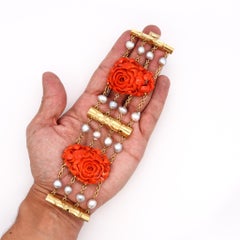 Seaman Schepps 1970 New York Rare Bracelet in 18Kt Gold with Red Coral and Pearl