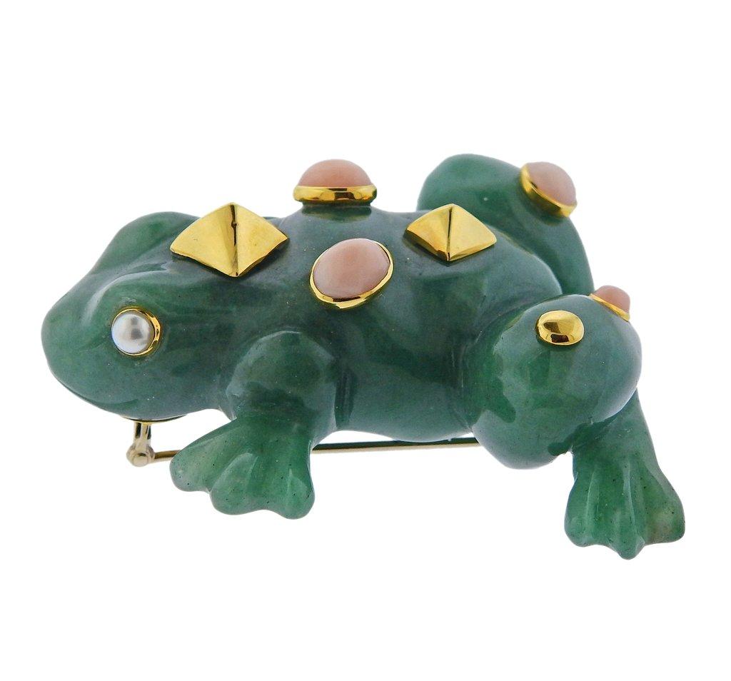 Large 18k gold and carved aventurine frog brooch, crafted by Seaman Schepps, adorned with corals and pearls. Brooch is 55mm x 60mm. Weight is 64.7 grams. Marked 750, Shell mark, Seaman Schepps.