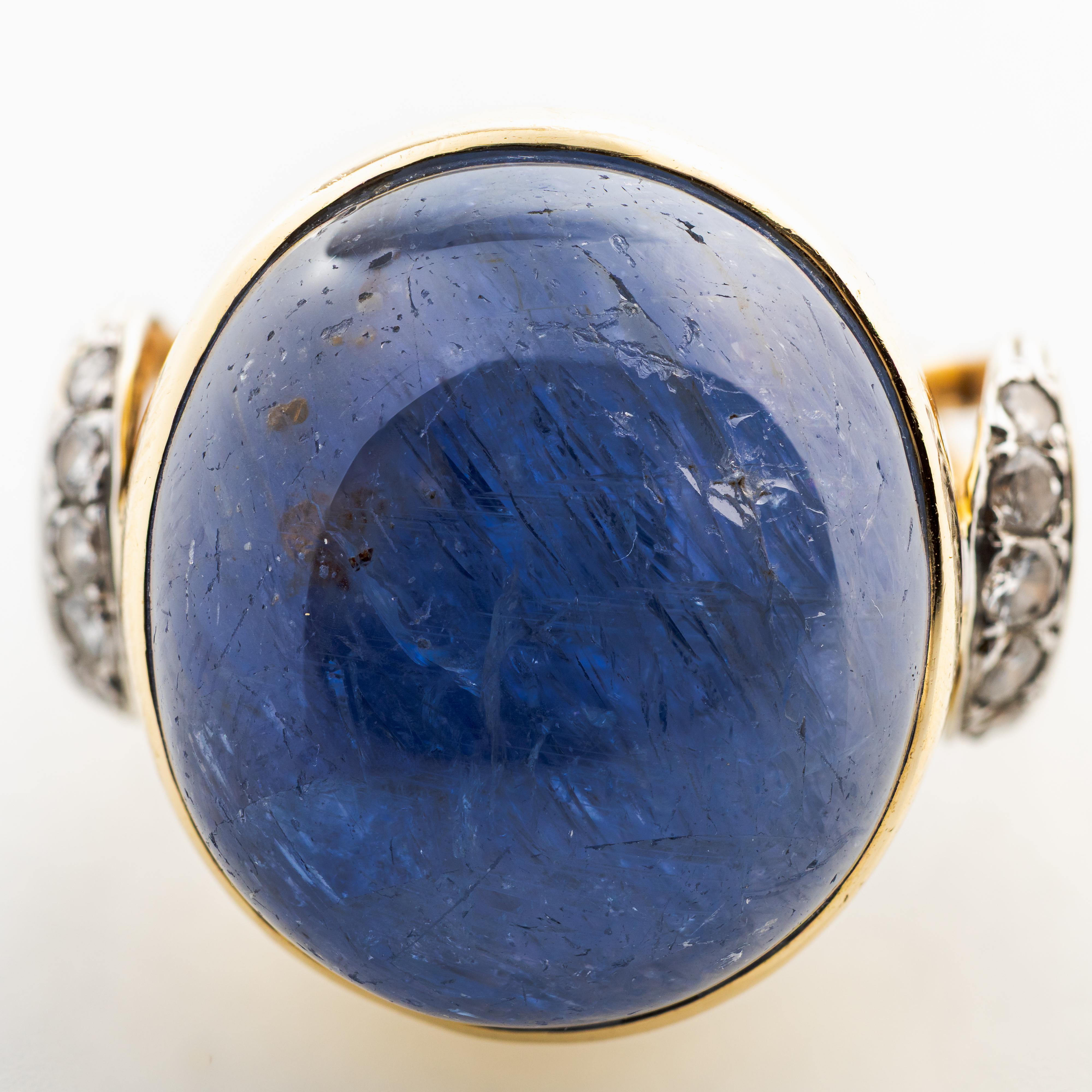 Seaman Schepps Bague cocktail en or jaune 18 carats, saphir cabochon et diamants accentués en vente 5