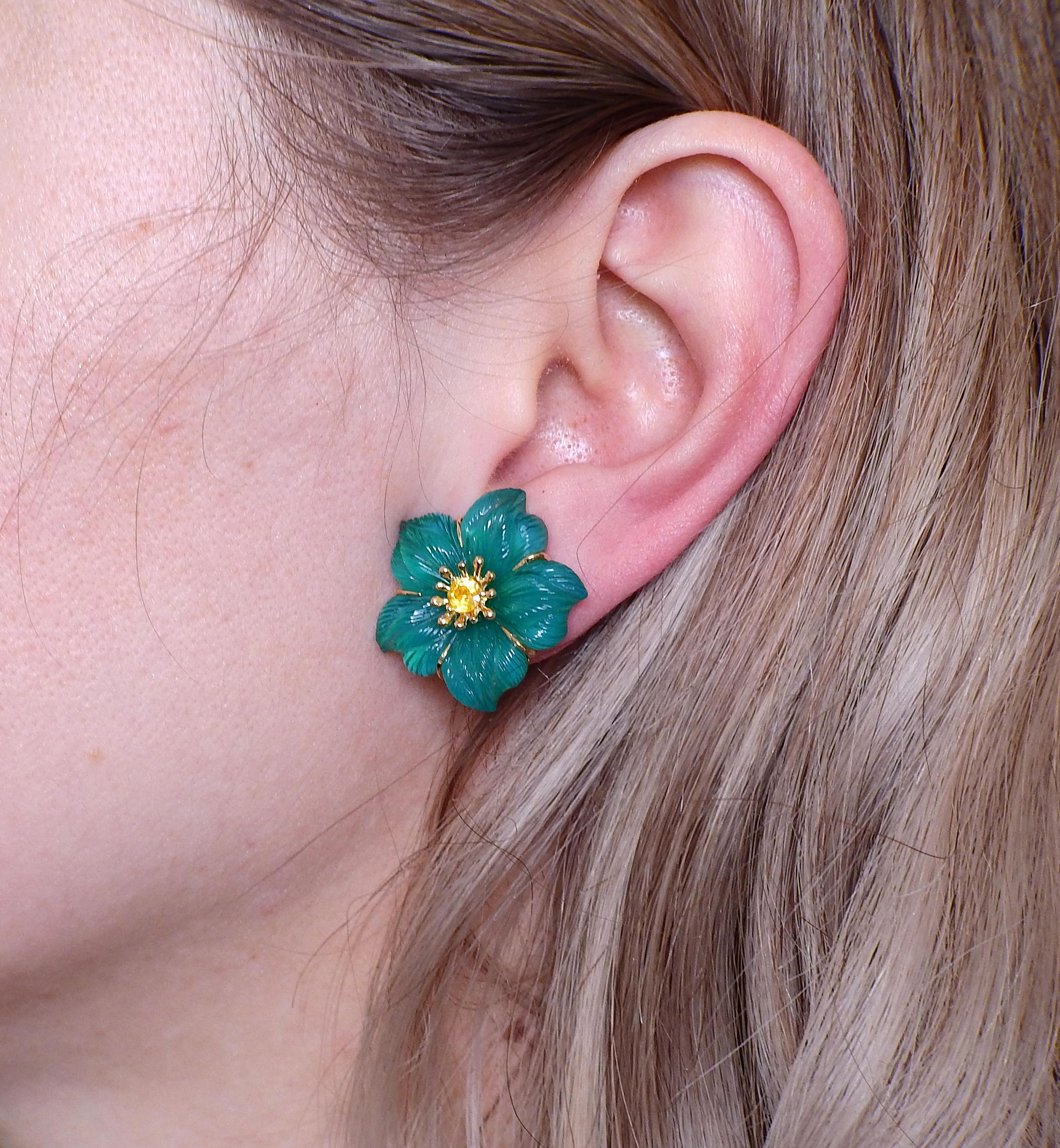 Seaman Schepps Clematis Crystal Chrysoprase Gold Earrings In Excellent Condition In Lambertville, NJ