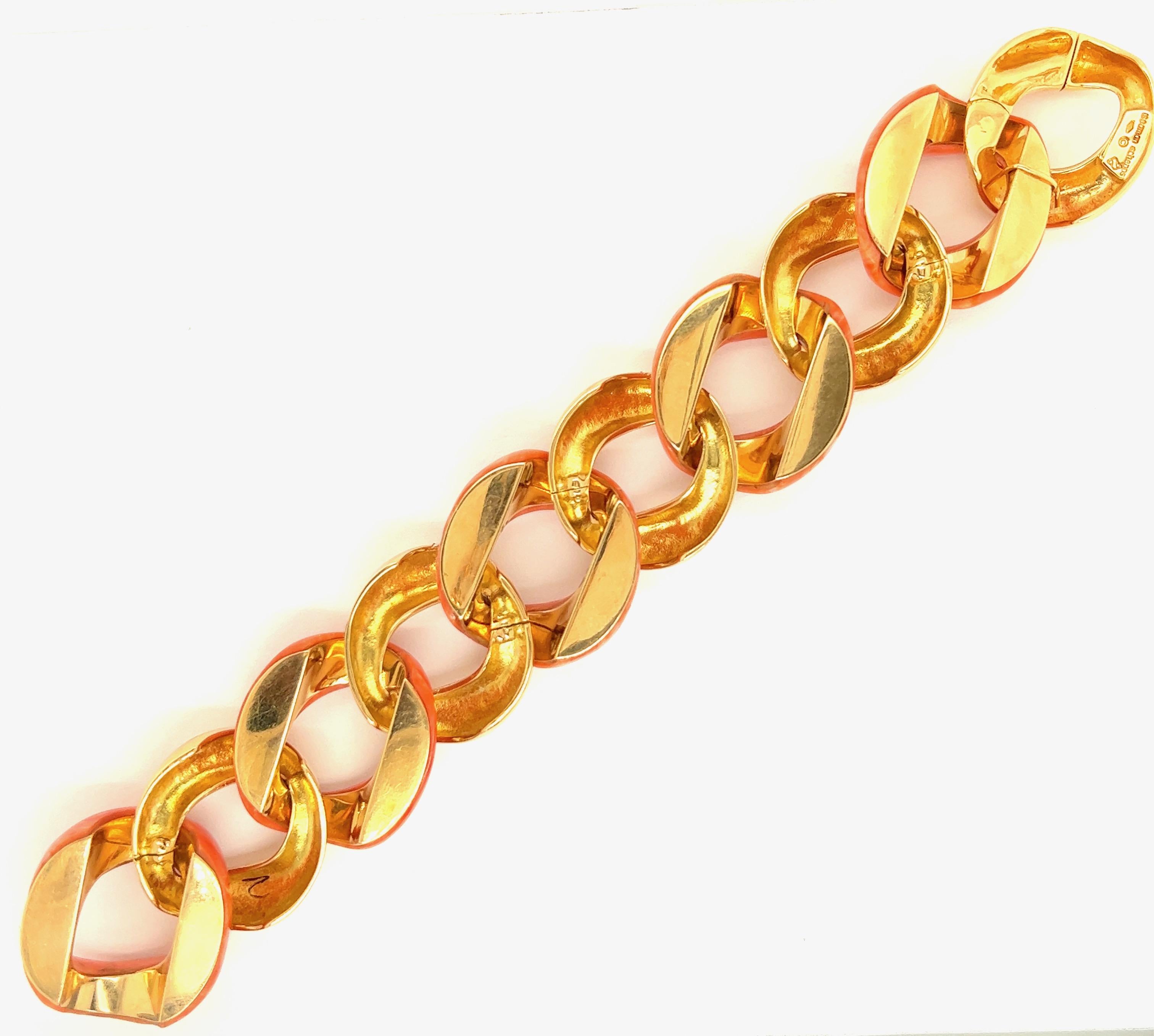 Seaman Schepps Coral 18k Yellow Gold Large Link Bracelet

Five beautiful coral links with white strikes featured on them, alternating with five 18 karat yellow gold links; marked Seaman Schepps, 750, shell hallmark

This is a limited edition Seaman