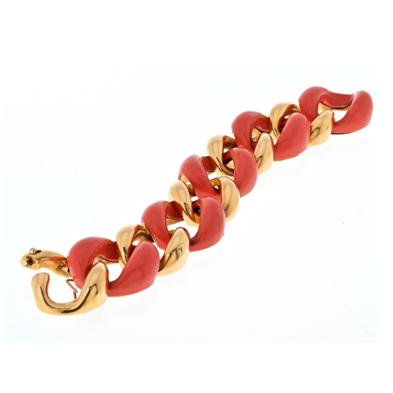 Seaman Schepps Coral And Gold Large Link Bracelet In Excellent Condition For Sale In New York, NY