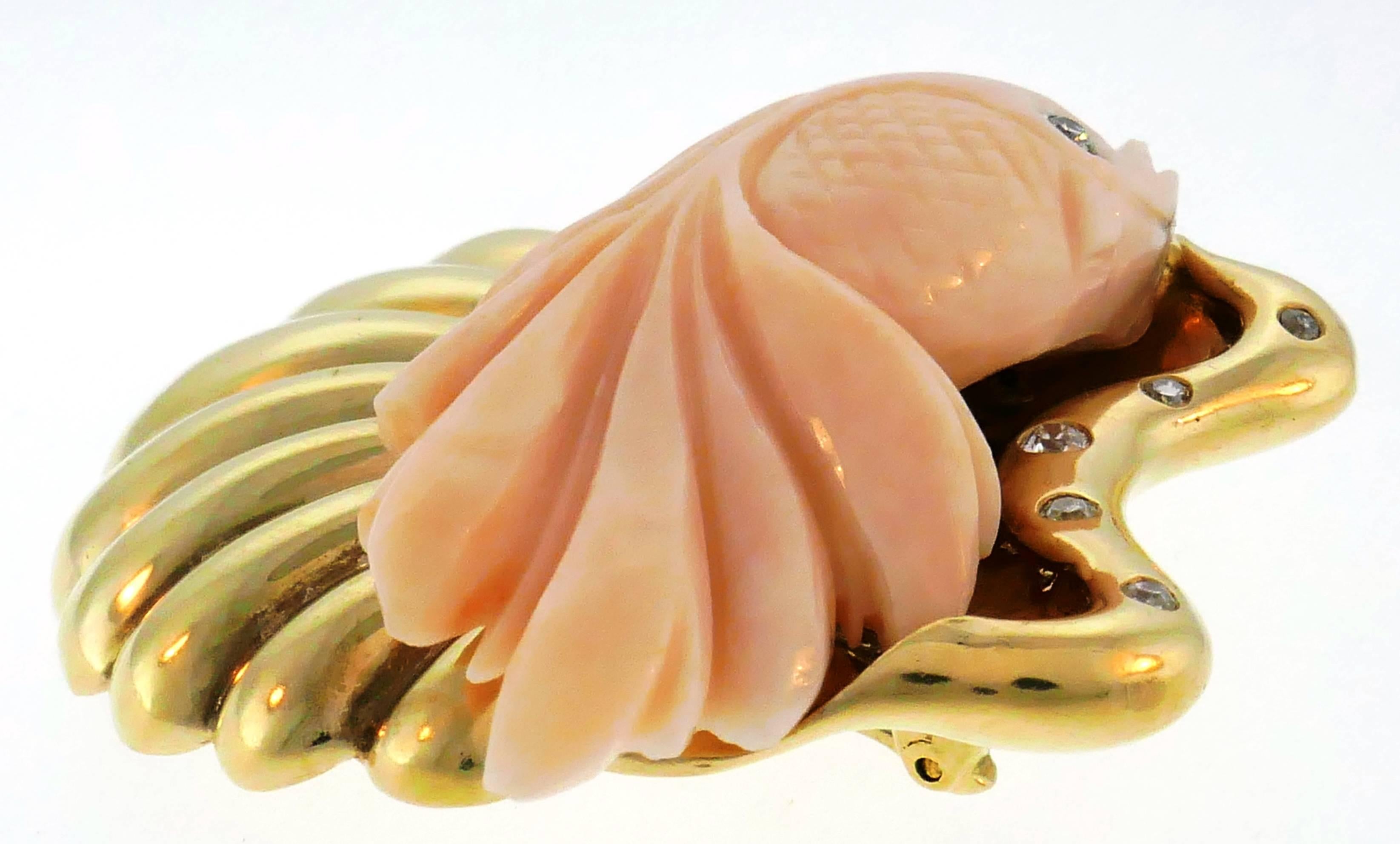 Seaman Schepps Coral Yellow Gold Clip Brooch Pin with Diamond 1960s In Excellent Condition In Beverly Hills, CA