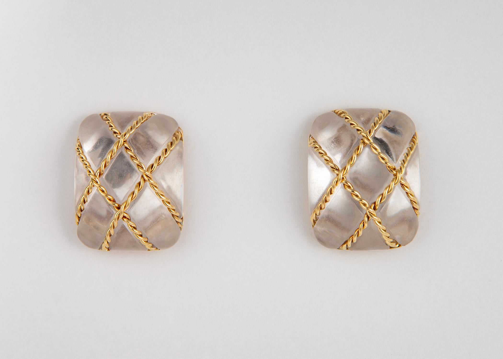 Seaman Schepps Cage earring is a true classic. Rock crystal offers a bright neutral easy to wear earring thats simple and chic. 26mm x 20mm  A perfect 1 inch size.