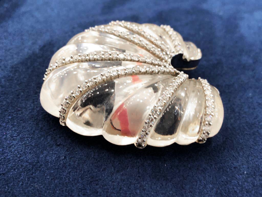 Seaman Schepps Broche en cristal et diamants Bon état - En vente à New York, NY