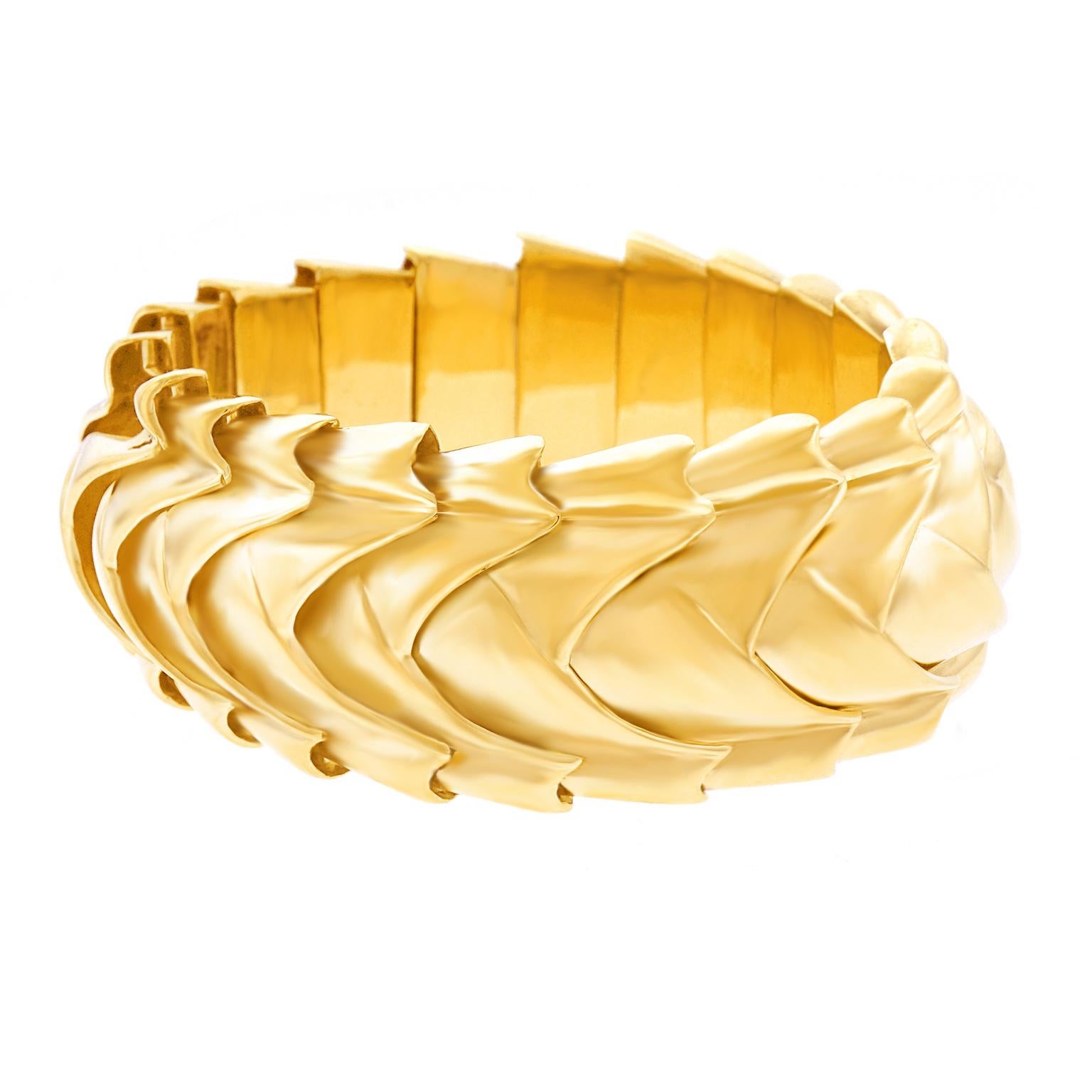 Seaman Schepps Fabulous 1950s Gold Bracelet In Excellent Condition In Litchfield, CT