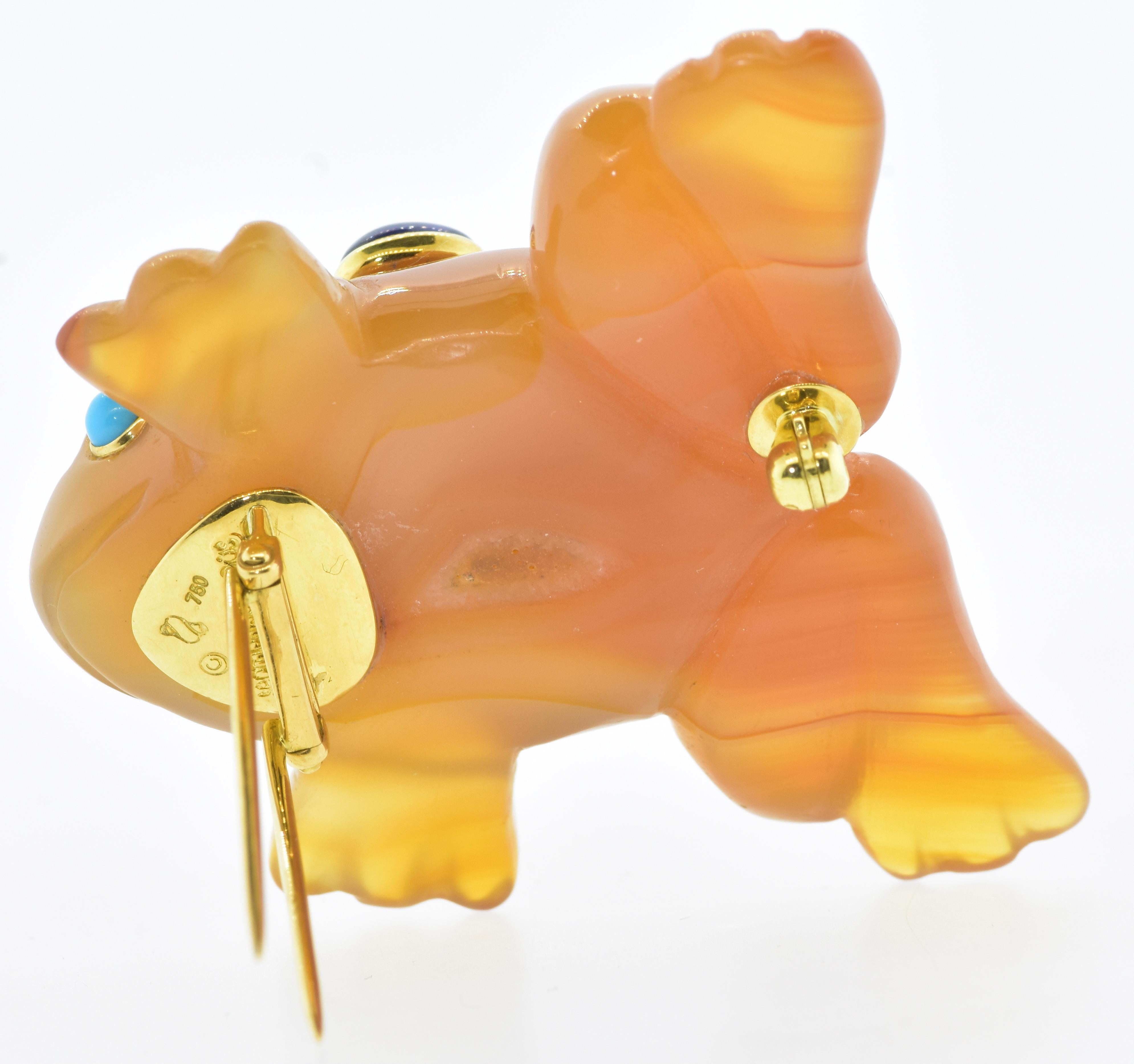 Women's or Men's Seaman Schepps' Famous Frog Brooch in 8K Carved Carnelian and Sapphires For Sale