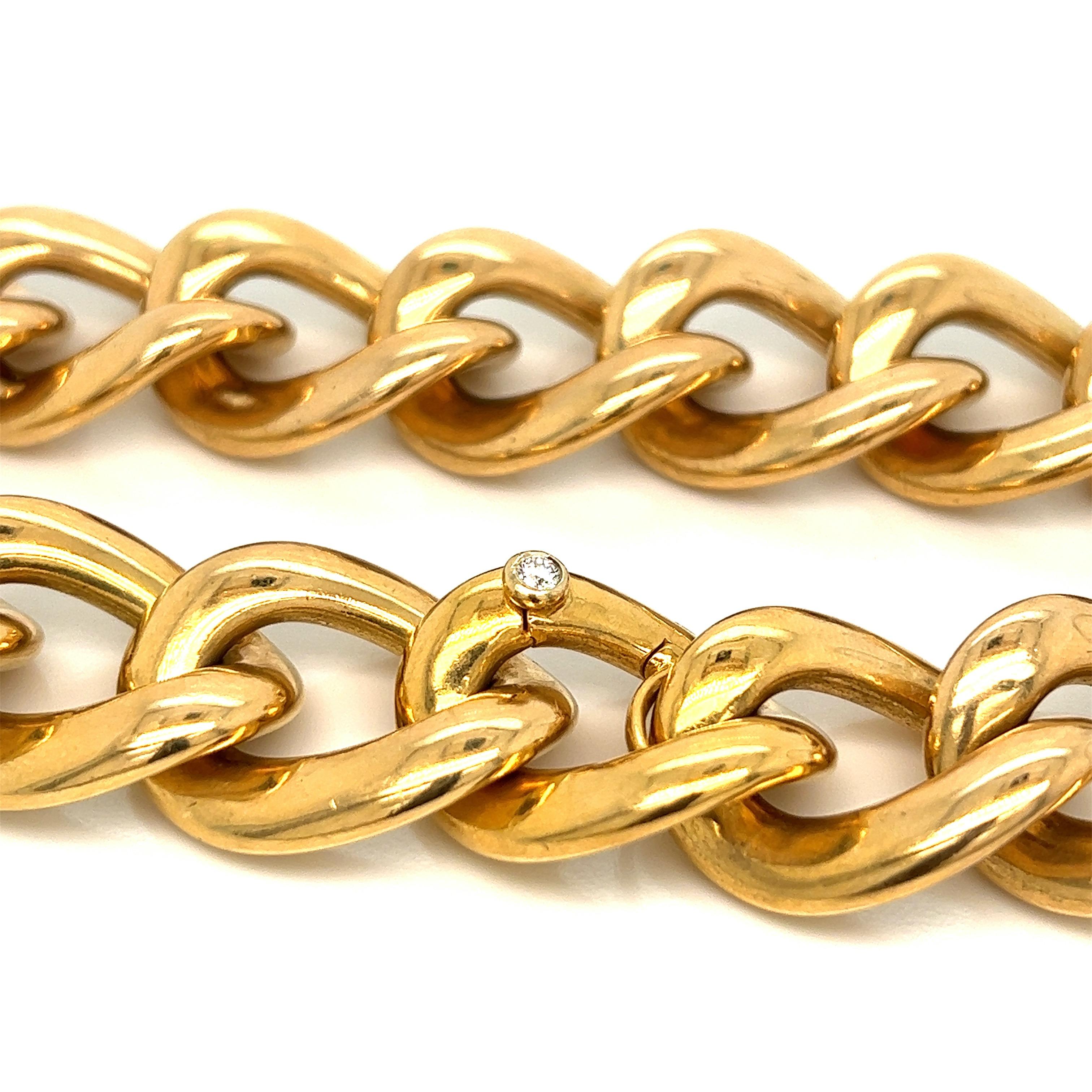 Seemann Schepps Goldkette Halskette

Ein Diamant im Rundschliff von ca. 0,10 Karat; 33 Glieder, 18 Karat Gelbgold; markiert Seaman Schepps, 750

Größe: Breite 0,81 Zoll, Länge 21 Zoll
Gesamtgewicht: 234,6 Gramm 