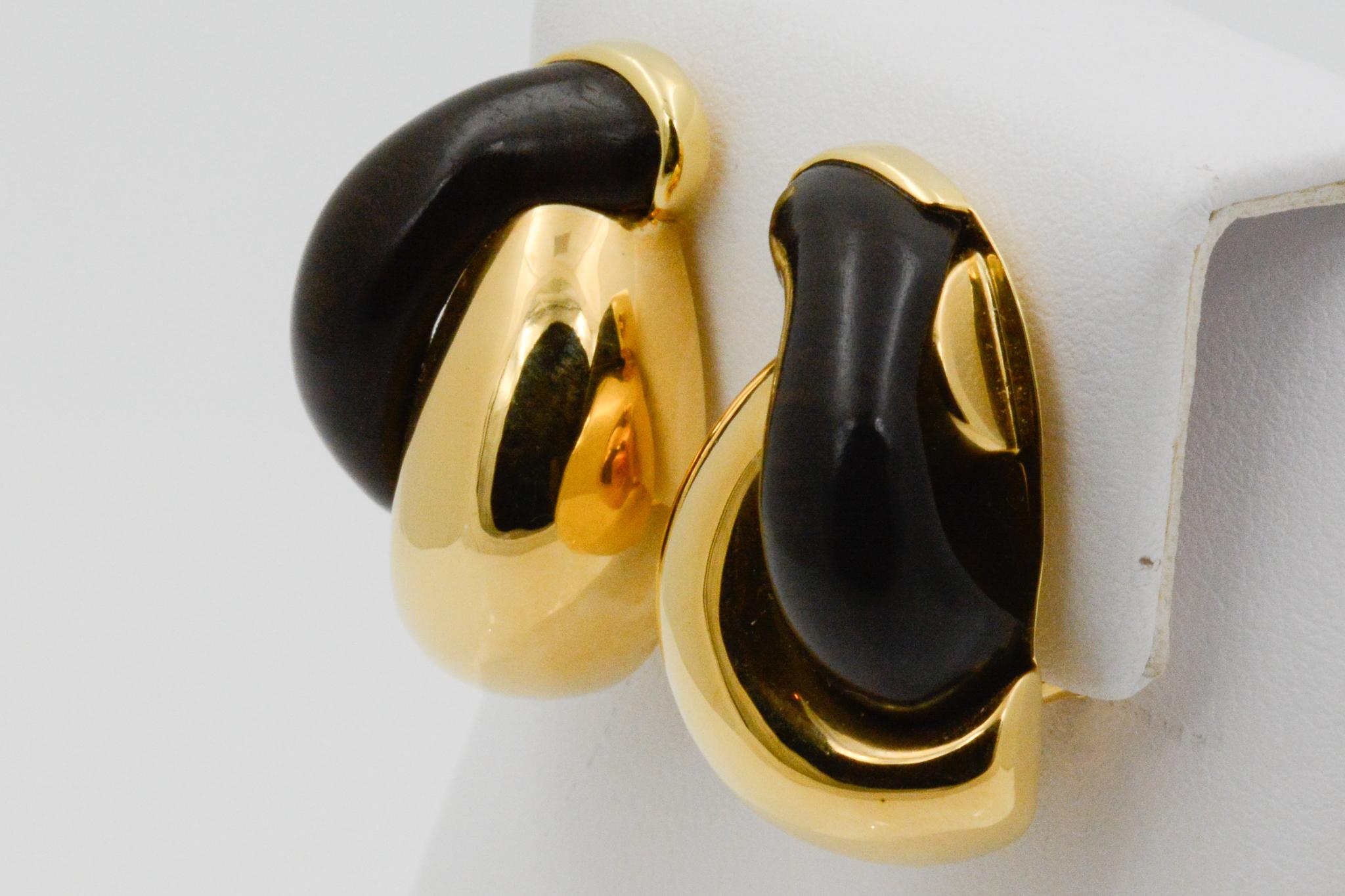 Modern Seaman Schepps Half Link 18 Karat Yellow Gold and Ebony Wood Earrings