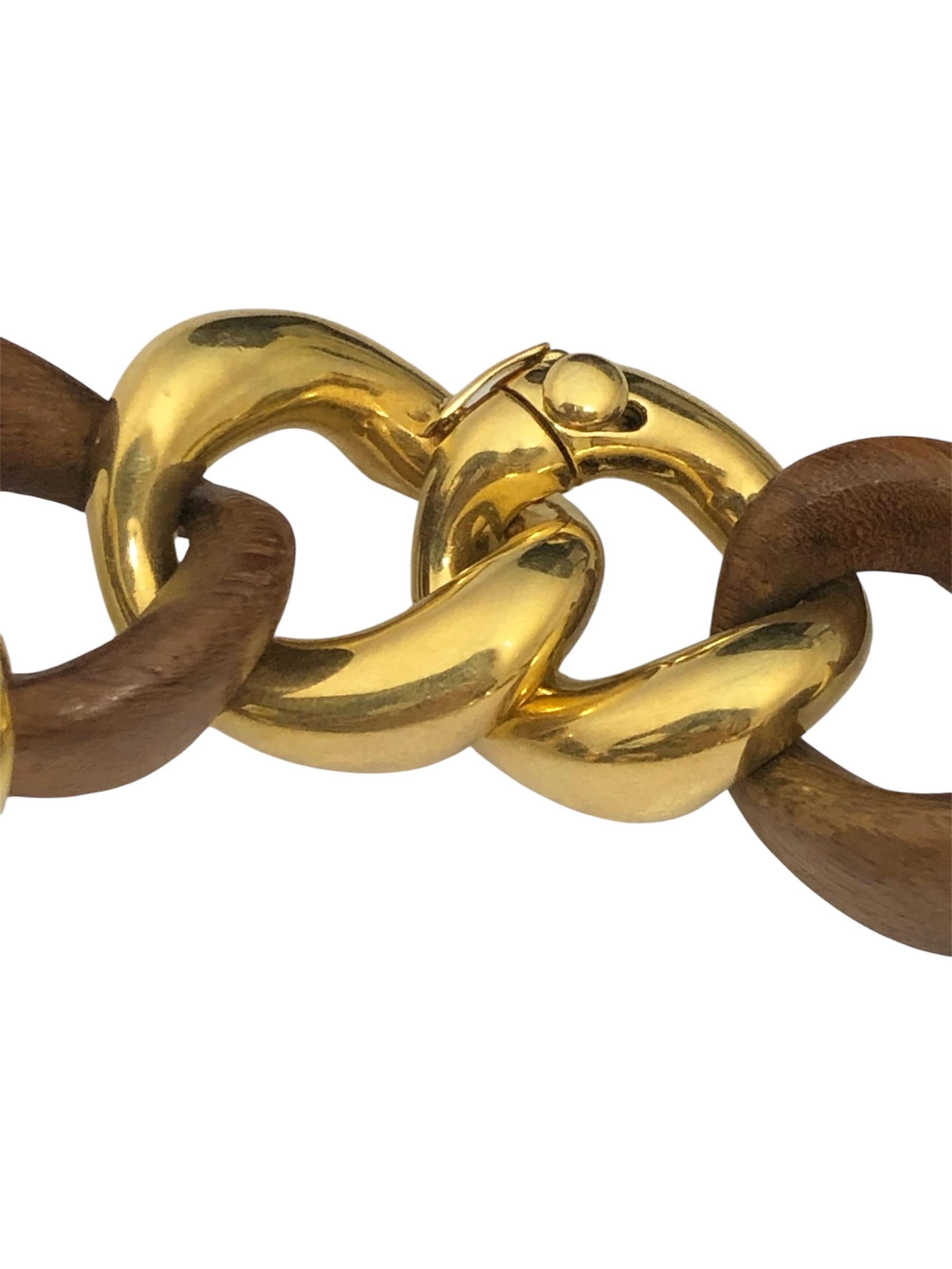 Seaman Schepps Collar Icónico de Oro Amarillo y Madera de Ébano en venta 1