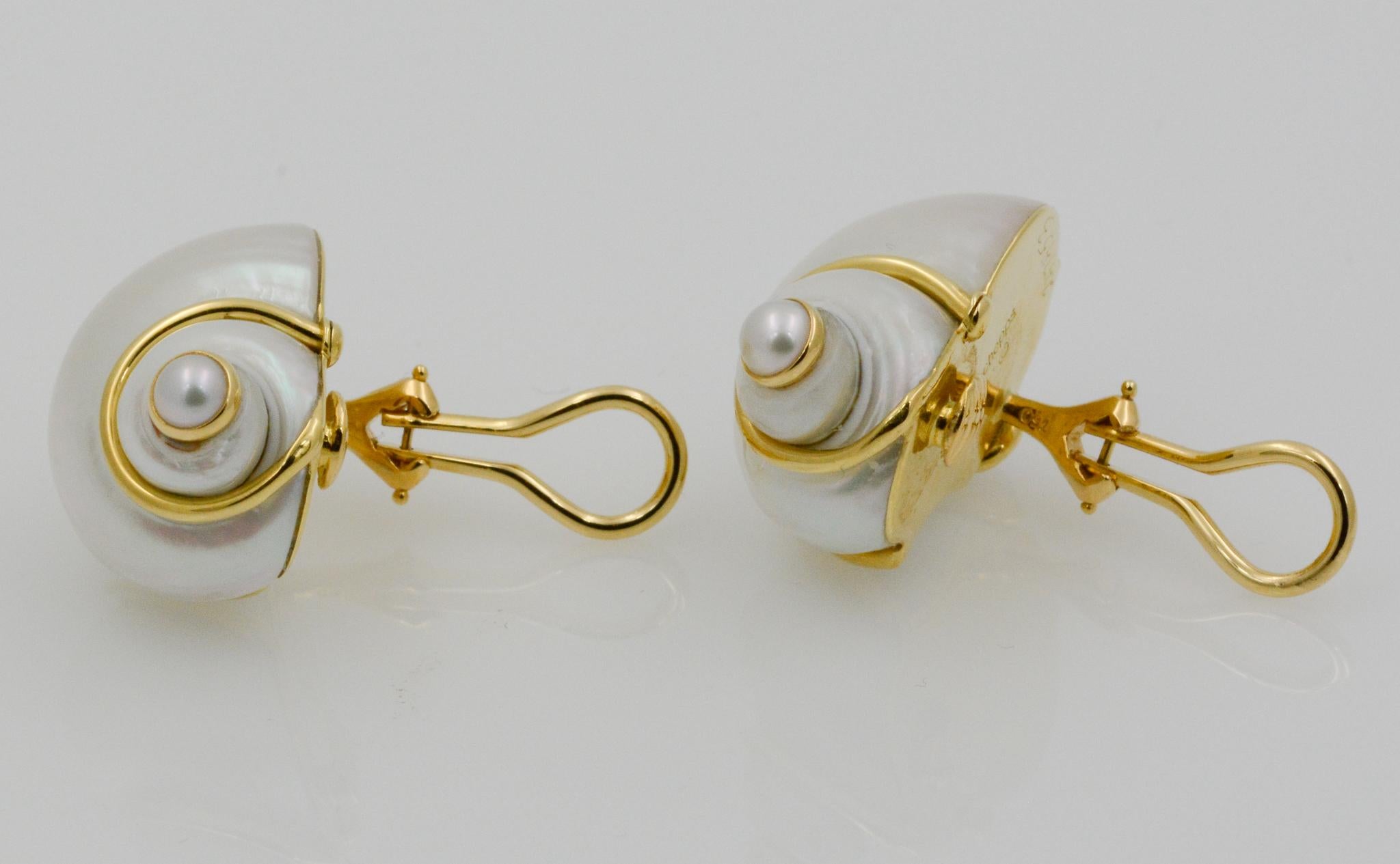 Seaman Schepps Turbo Shell Pearl and 18 Karat Yellow Gold Earrings In New Condition In Dallas, TX