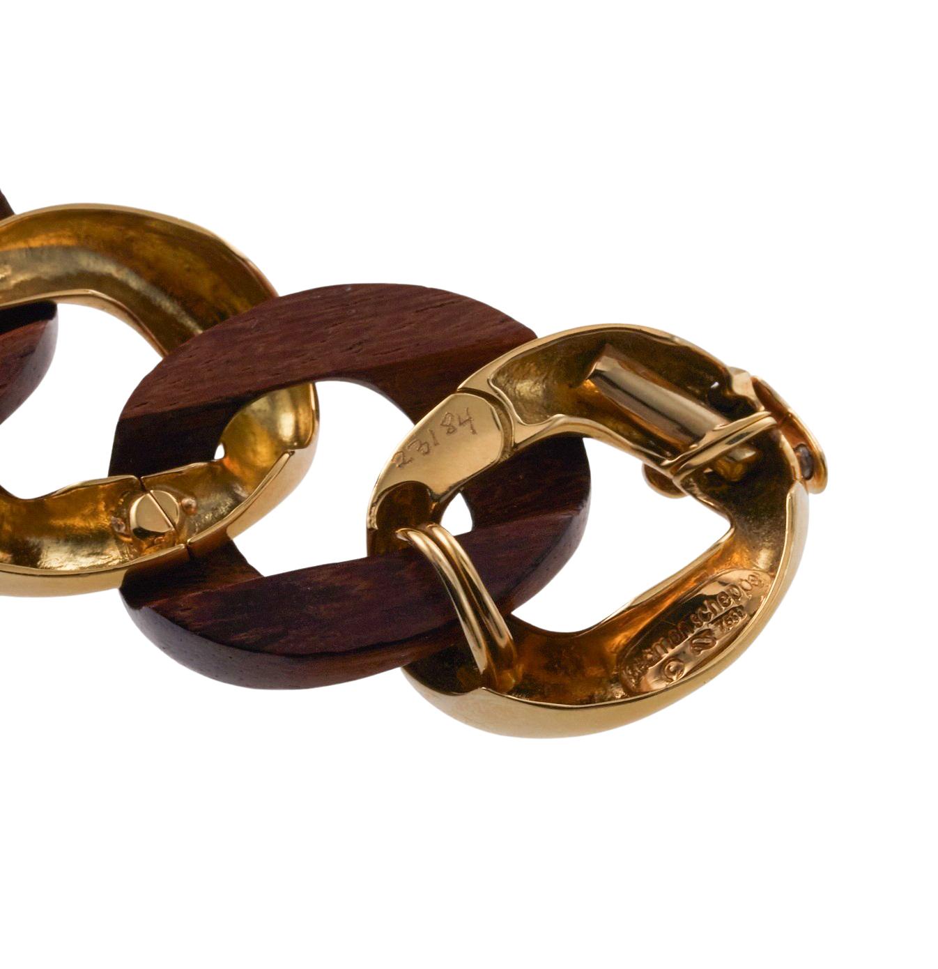 Seaman Schepps Wood Gold Link Bracelet In Excellent Condition For Sale In Lambertville, NJ