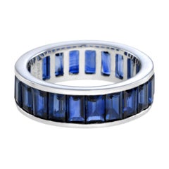 Bague unisexe sans couture en or blanc 18 carats avec baguette de saphir bleu