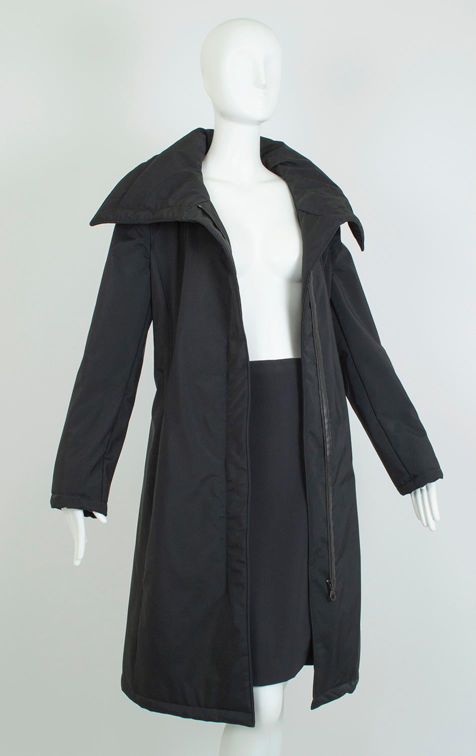 Searle Black Microfiber Puffer Princess Coat w Winged Portrait Collar – M, 2000s For Sale 5