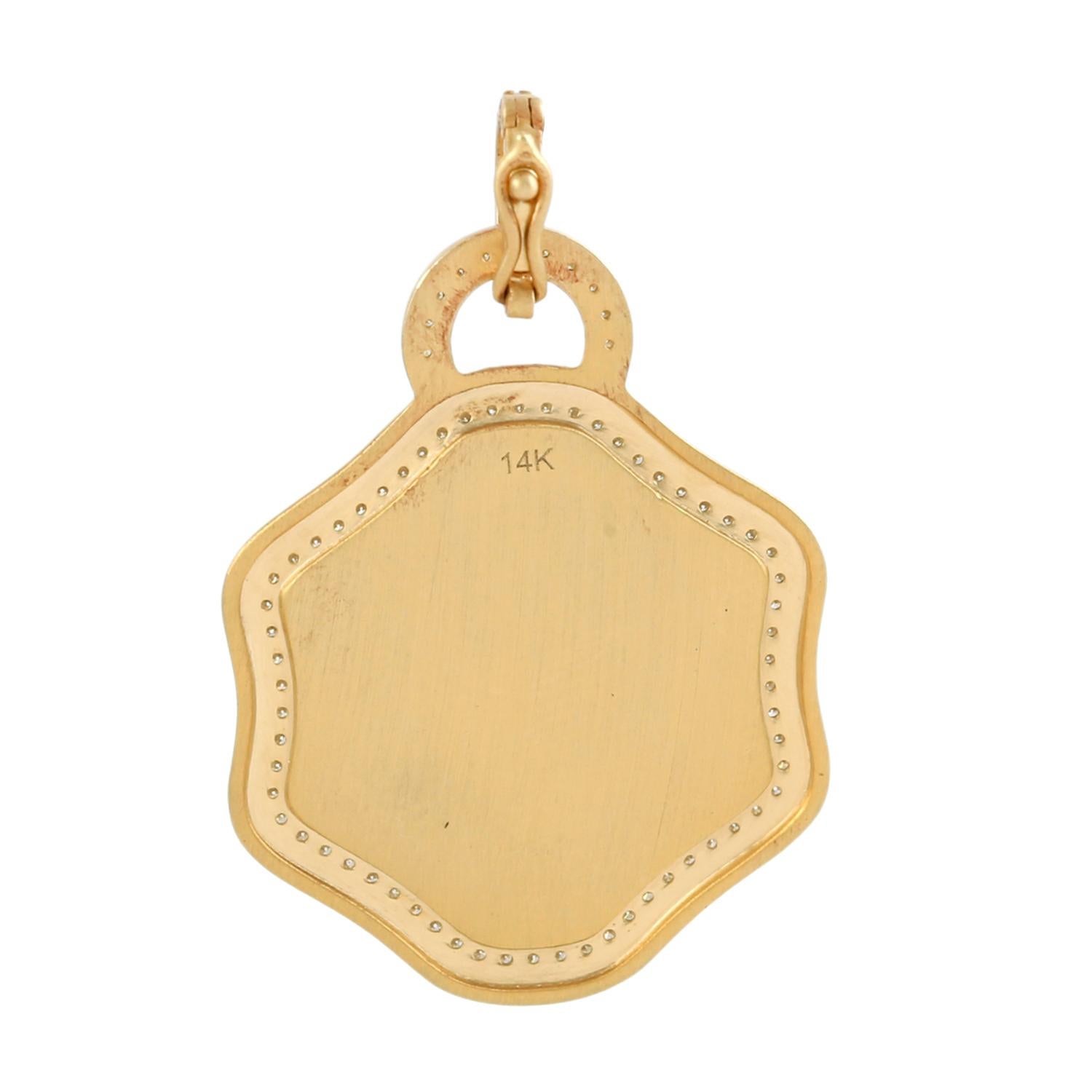 Seascape Medaillon-Anhänger mit Diamanten aus 14k Gelbgold (Gemischter Schliff) im Angebot