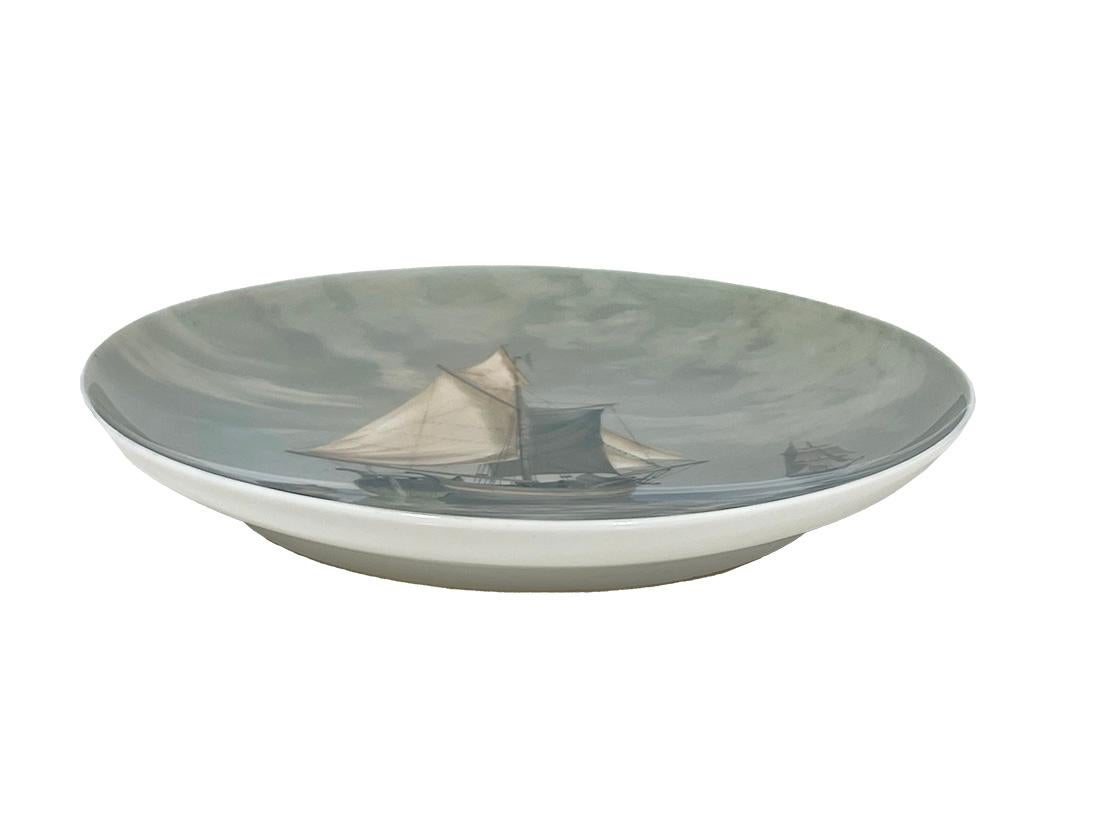 Plato de pared de porcelana con paisaje marino de Bing & Grøndahl, Dinamarca 1902-1914 Danés en venta