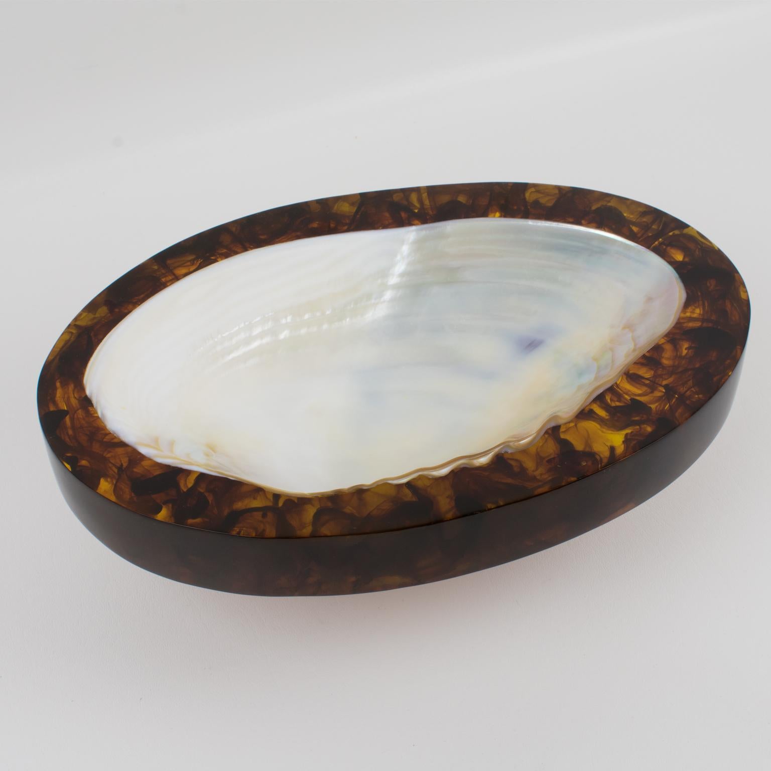 SeaShell and Rootbeer Resin Desk Tidy Catchall Vide Poche, circa 1980 For Sale 4