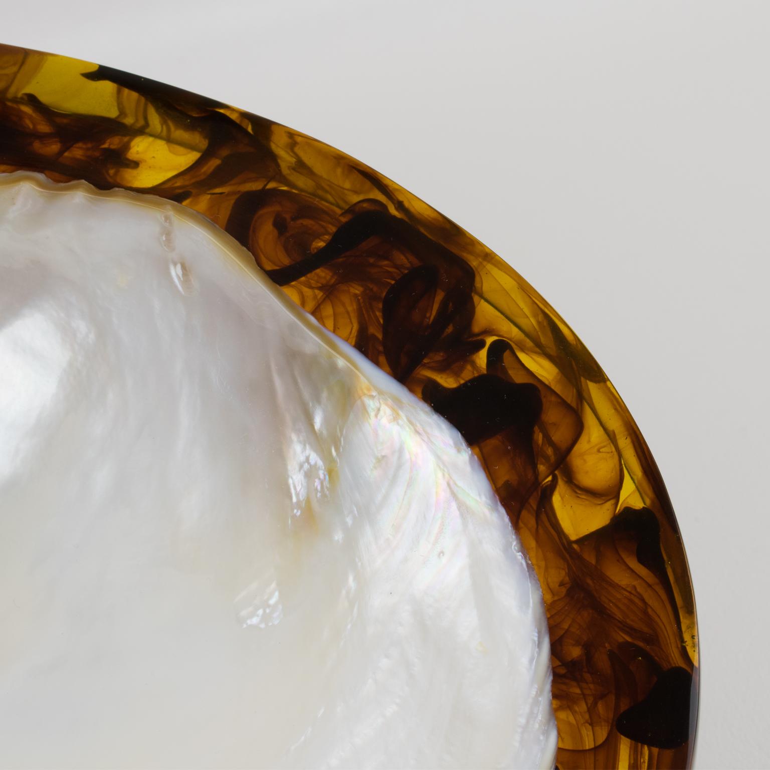 SeaShell and Rootbeer Resin Desk Tidy Catchall Vide Poche, circa 1980 For Sale 1