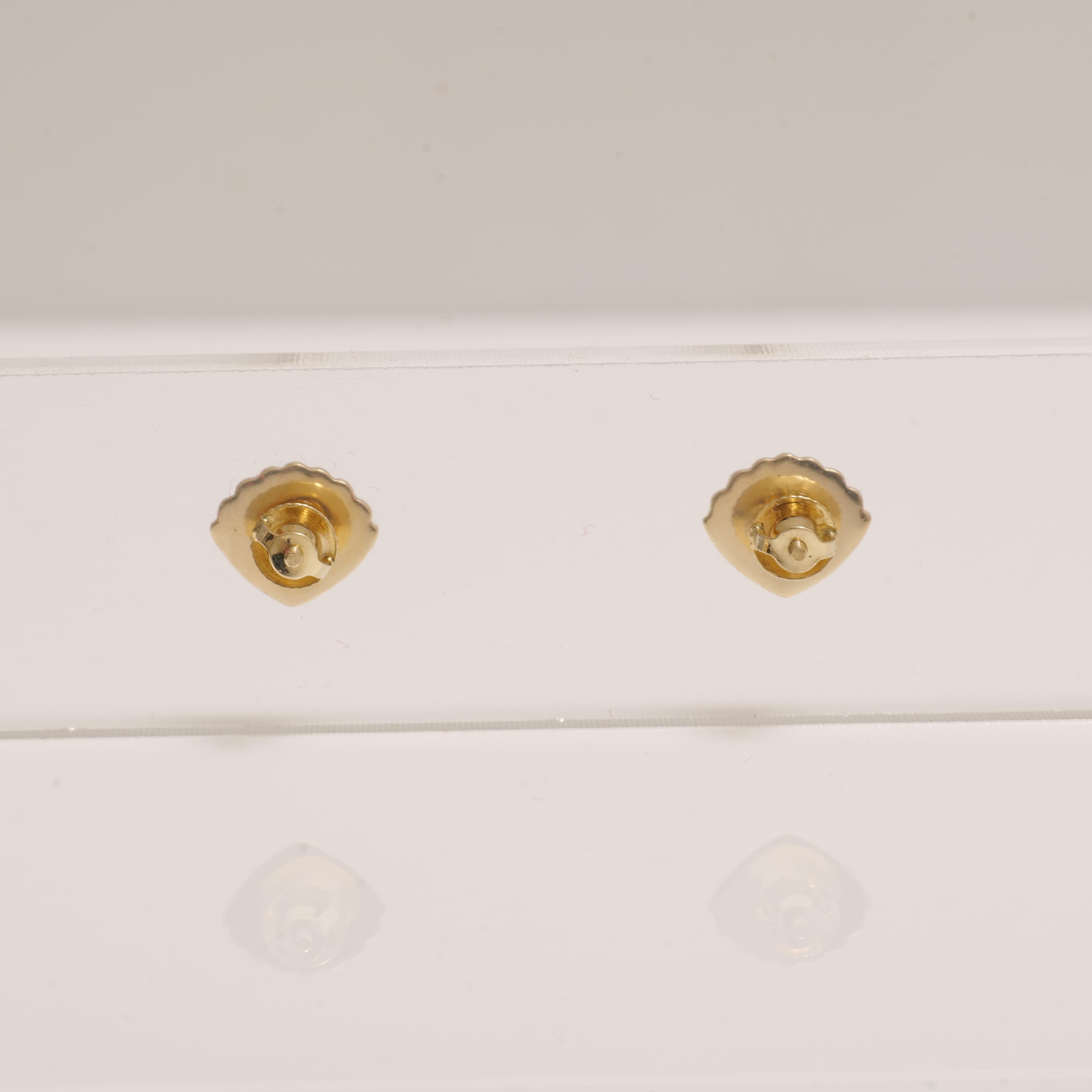Pendientes infantiles de diamantes Seashell en oro macizo de 14k (certificados) en venta 3