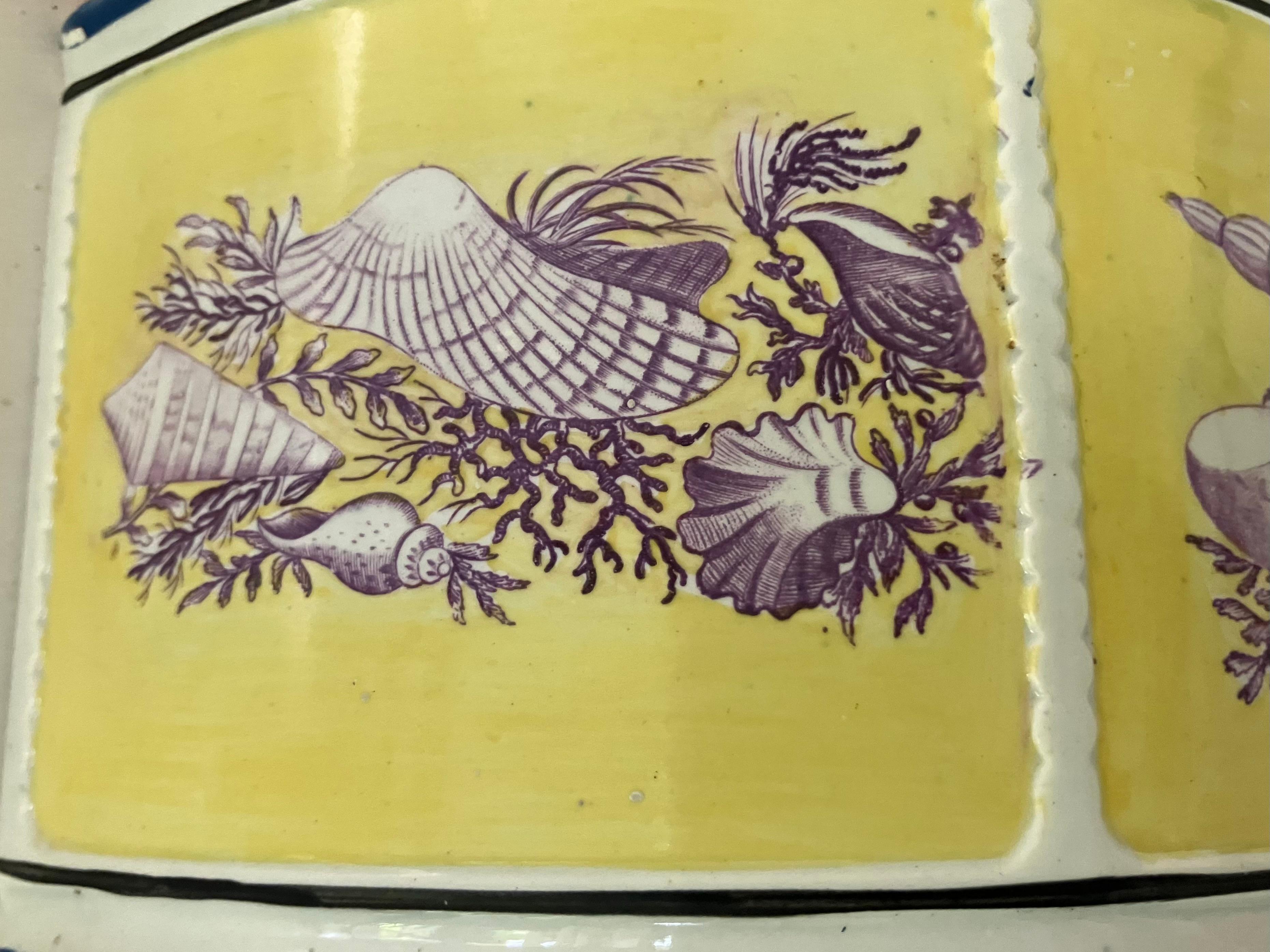 Inglese Vaso a forma di conchiglia in vendita