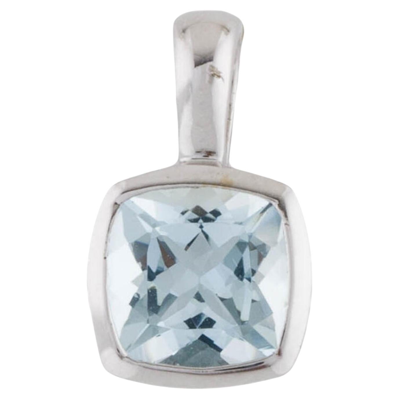 14K 1.53ct Aquamarine Pendant - Elegant & Timeless Gemstone Statement Jewelry For Sale