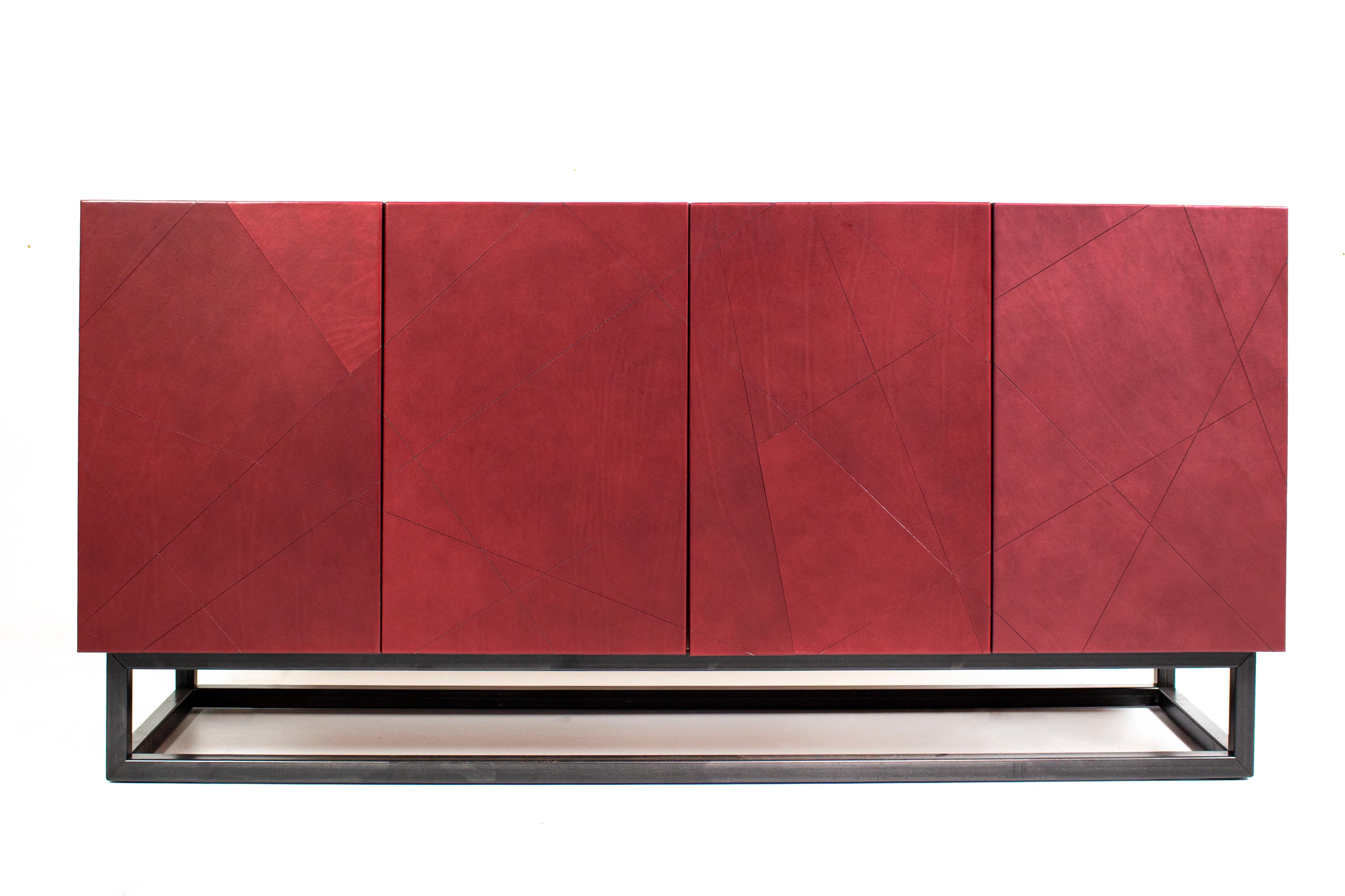 XXI secolo e contemporaneo Credenza mobile Seasons in Wood laminato, metallo e pelle di Oscar Maschera in vendita