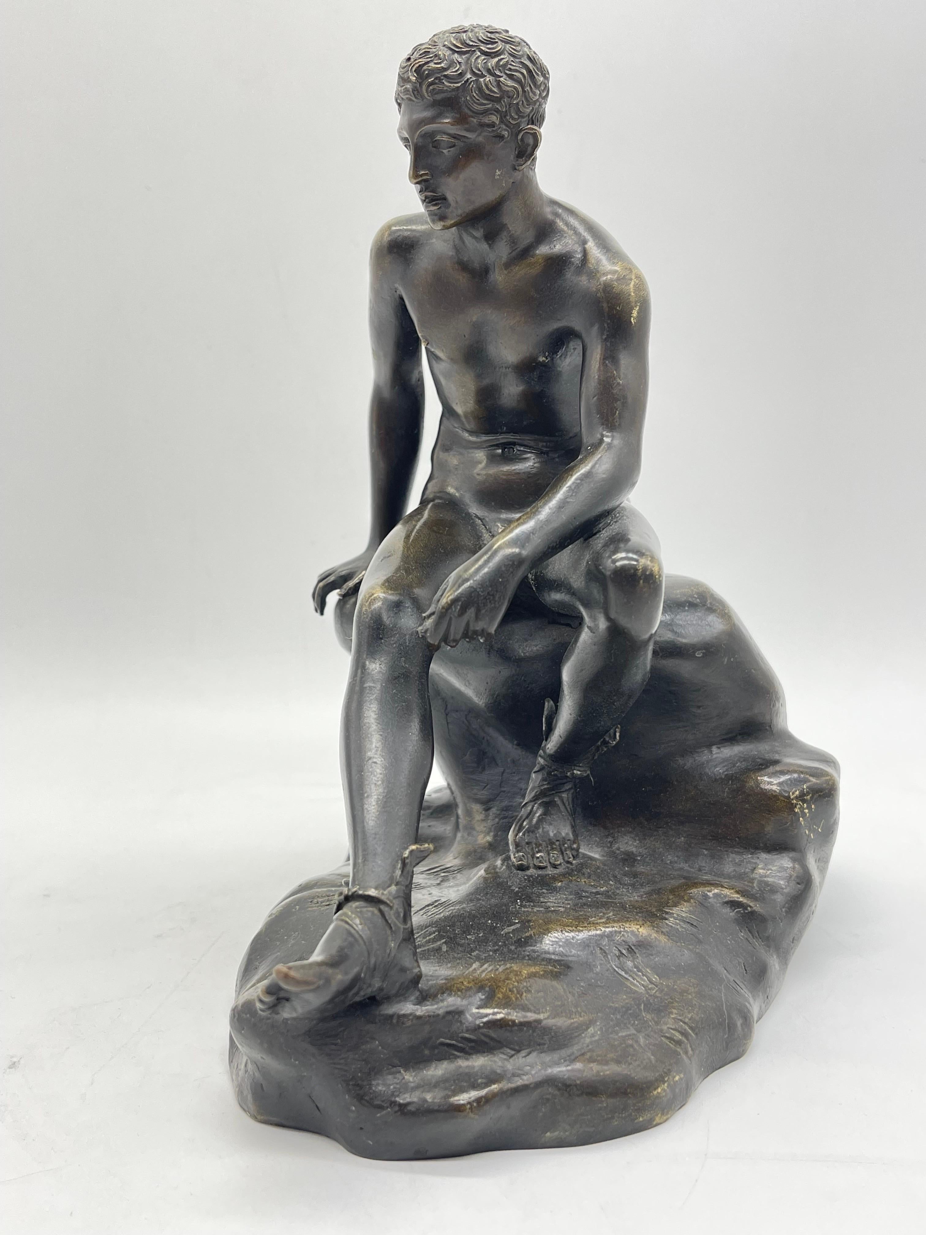 Seated athletic bronze sculpture / Figure Greek - Roman mythology For Sale 1