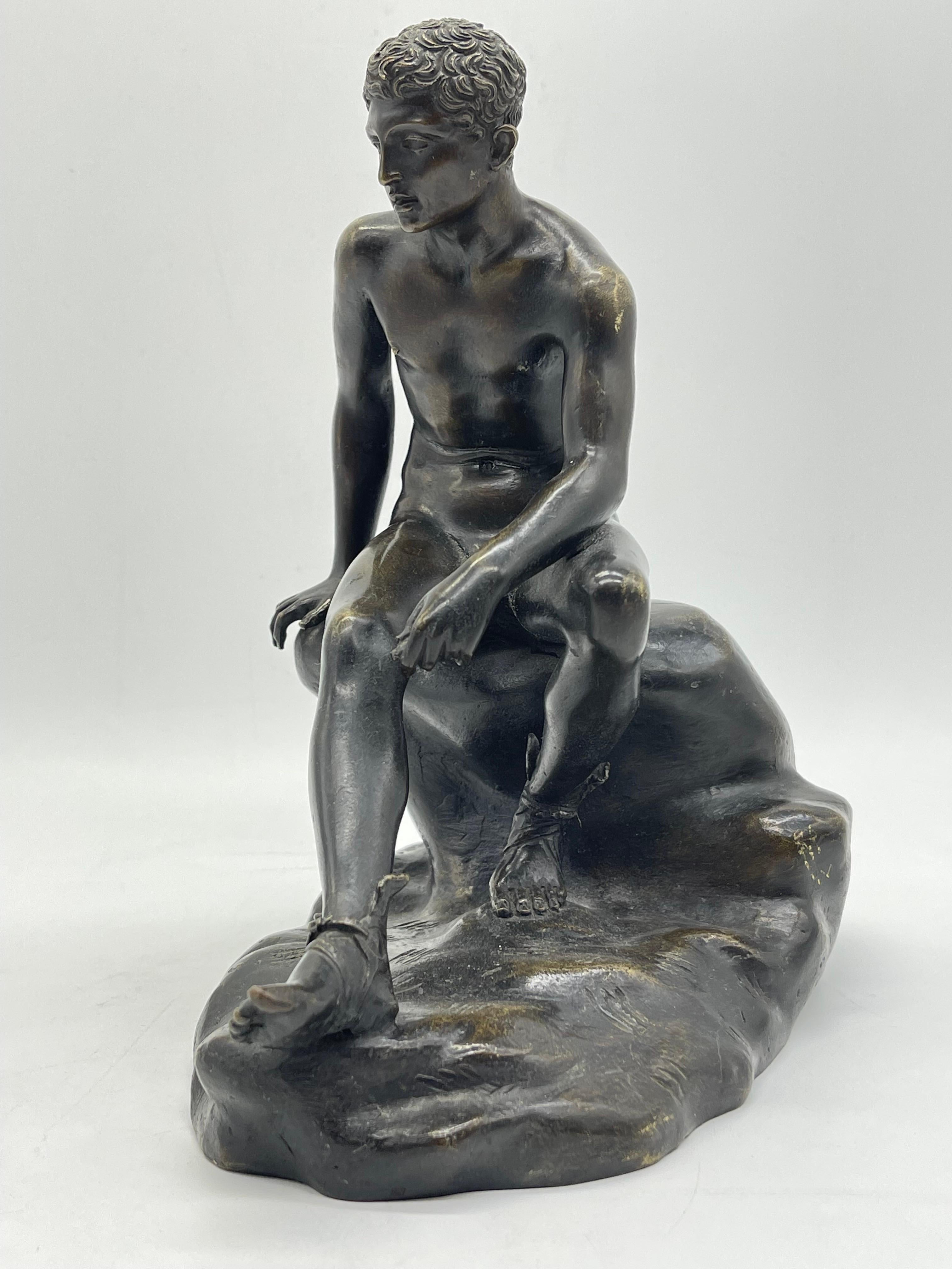 Seated athletic bronze sculpture / Figure Greek - Roman mythology For Sale 2