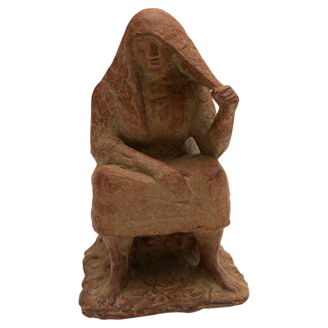 Scultura di ceramica femminile seduta di Ib Braun, Danimarca in vendita