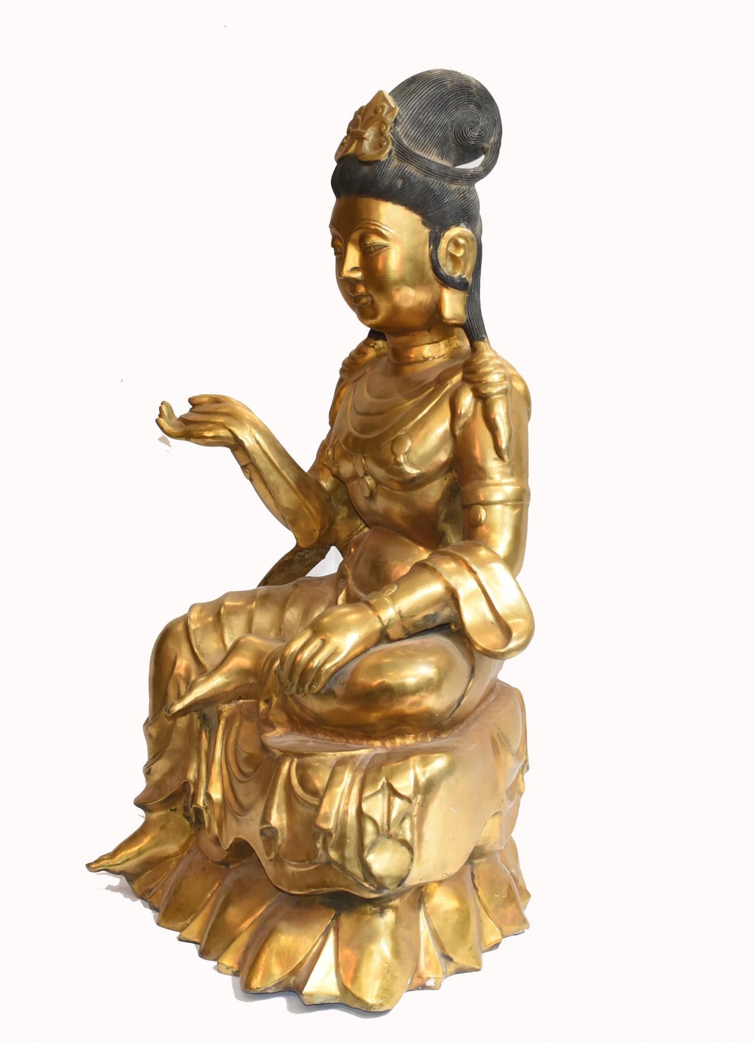 Seated Golden Buddha Statue Nepalese Meditation Bronze Sculpture For Sale 11
