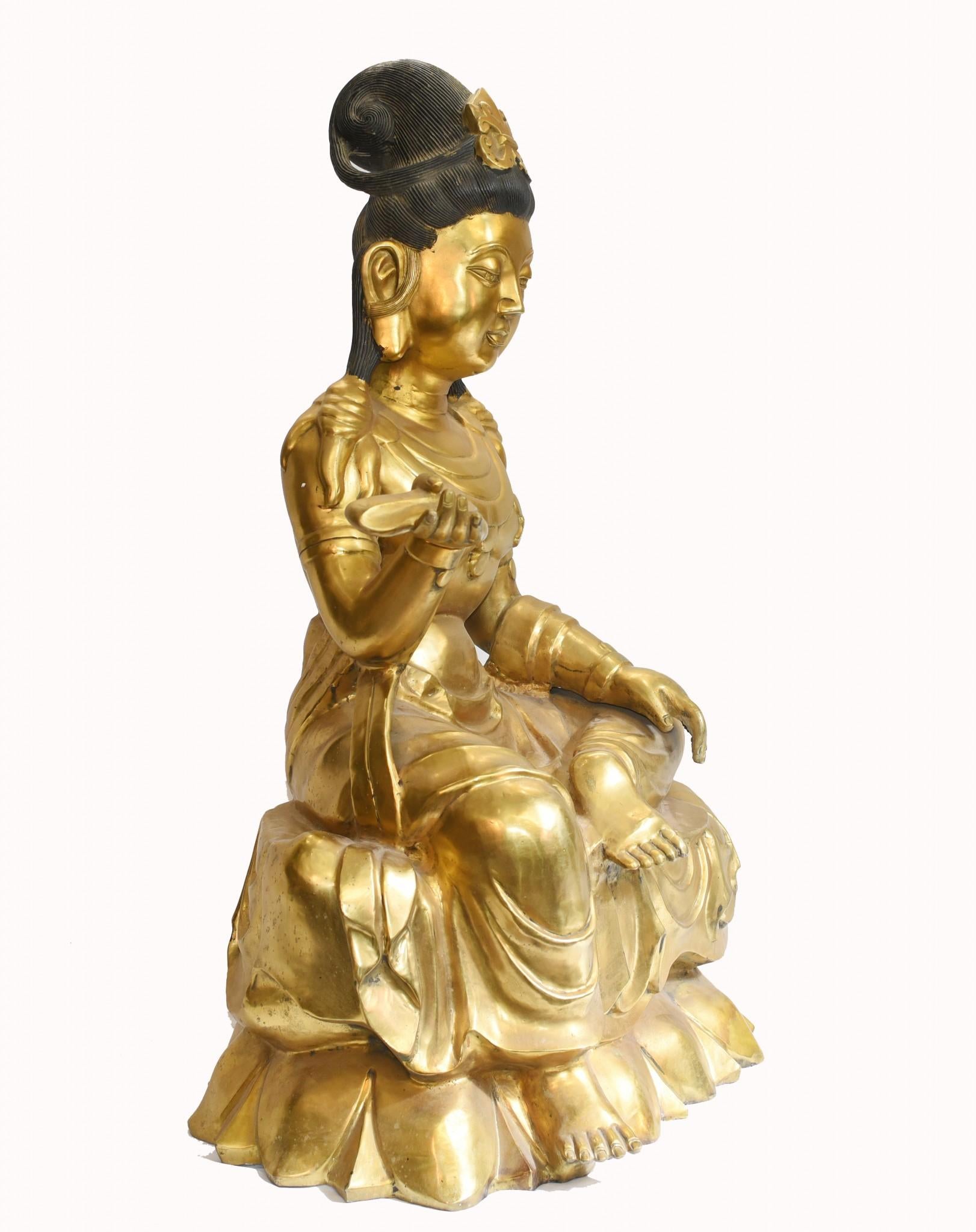 Seated Golden Buddha Statue Nepalese Meditation Bronze Sculpture For Sale 3