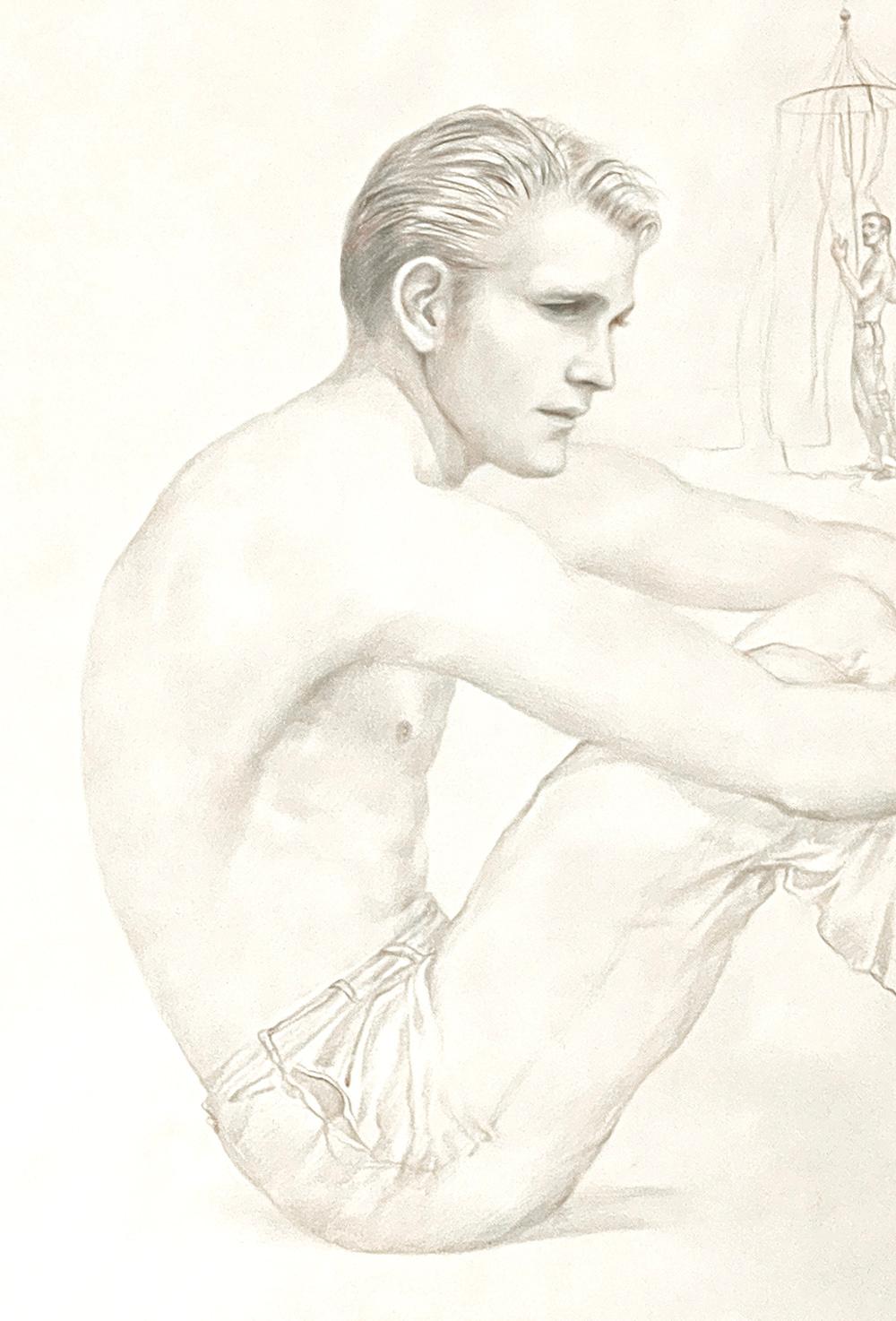 Eine seltene, frühe Zeichnung von John B. Lear zeigt einen gut aussehenden, nachdenklichen jungen Mann ohne Hemd, der am Strand sitzt und die Beine in die Arme genommen hat. Im Laufe seiner langen Karriere stellte Lear gerne nackte oder halbnackte