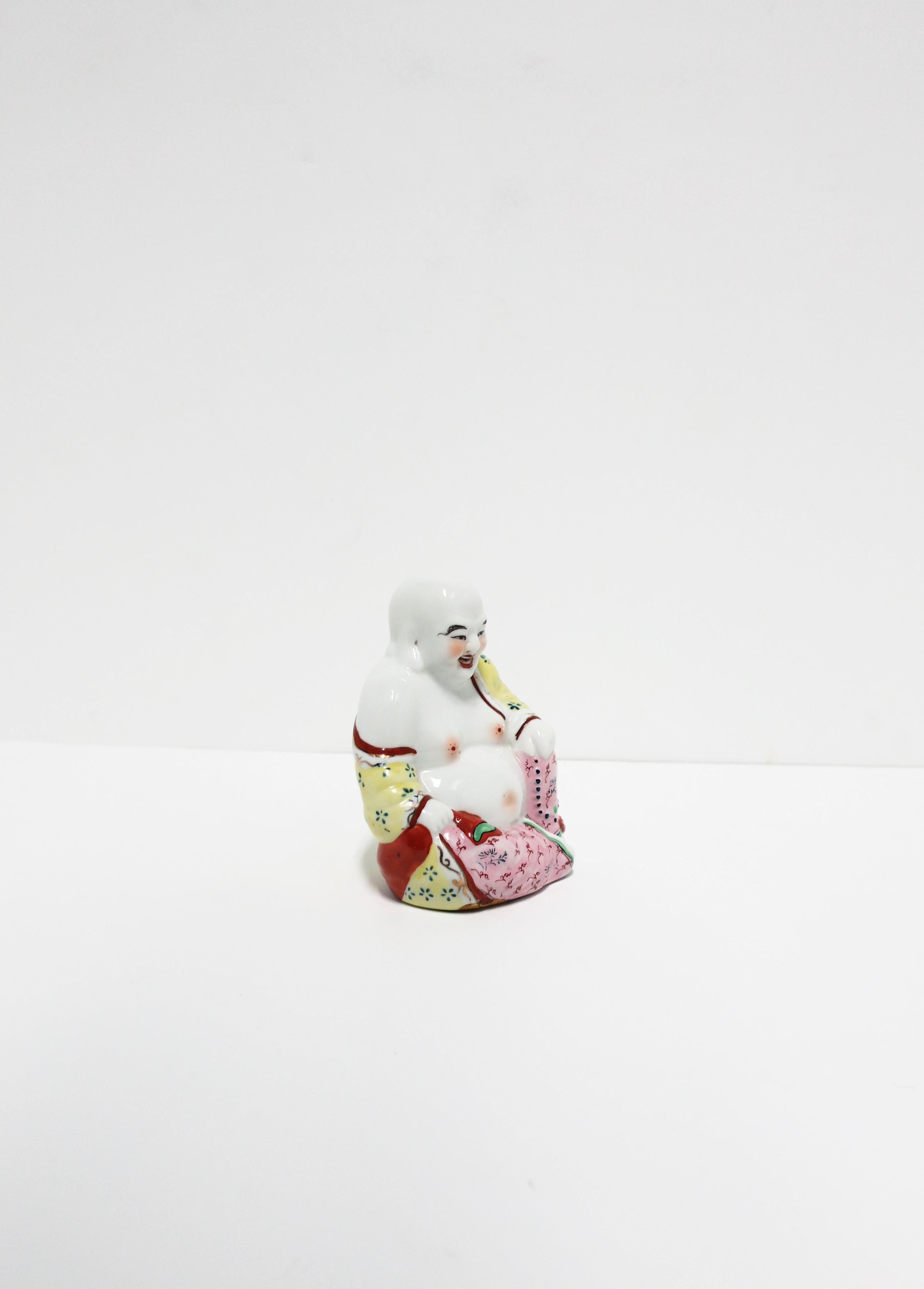 Porcelain Buddha In Good Condition In New York, NY