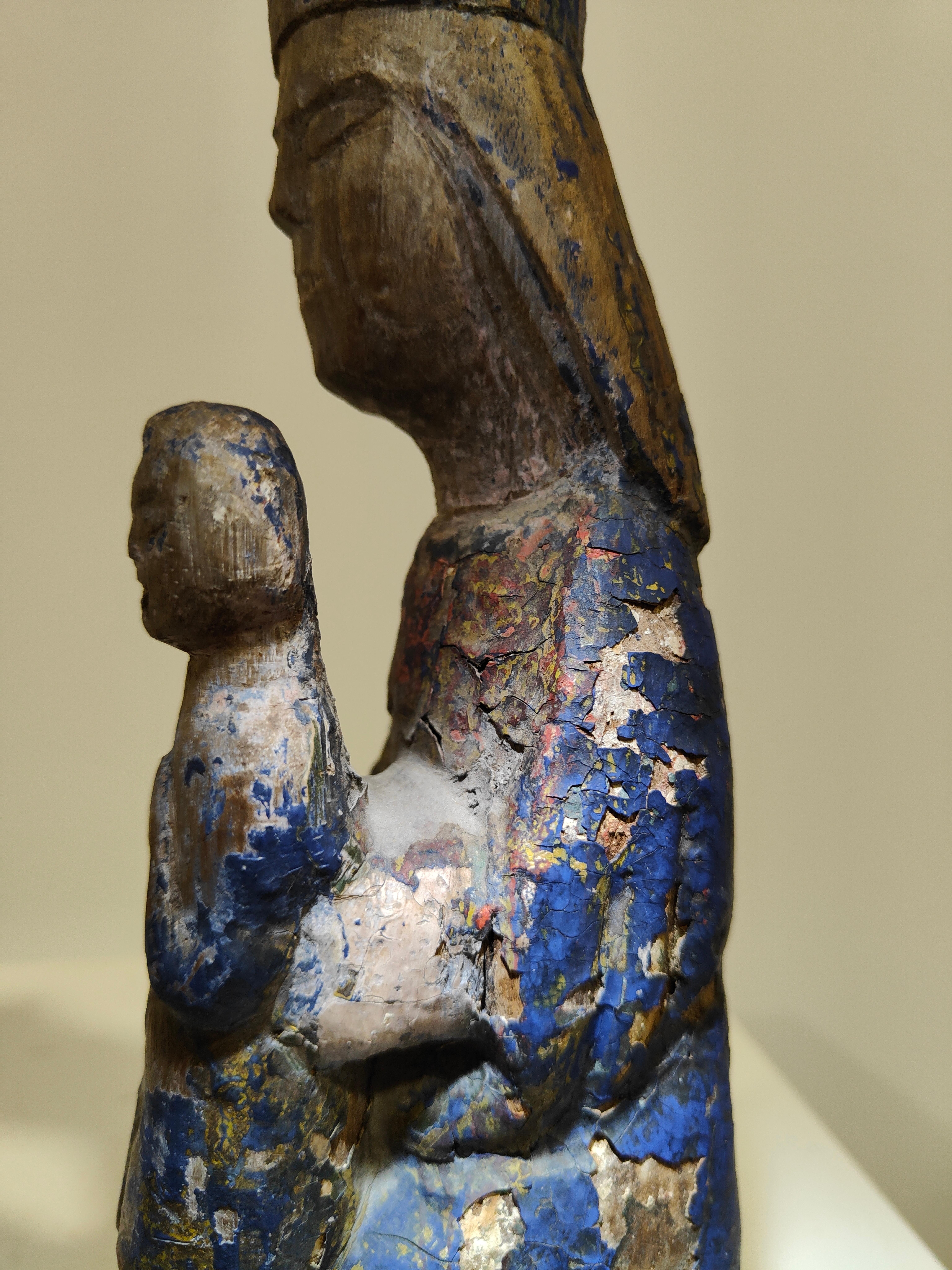 Vergine seduta con Bambino (Sedes Sapientiae) del XII secolo in Spagna in vendita 9