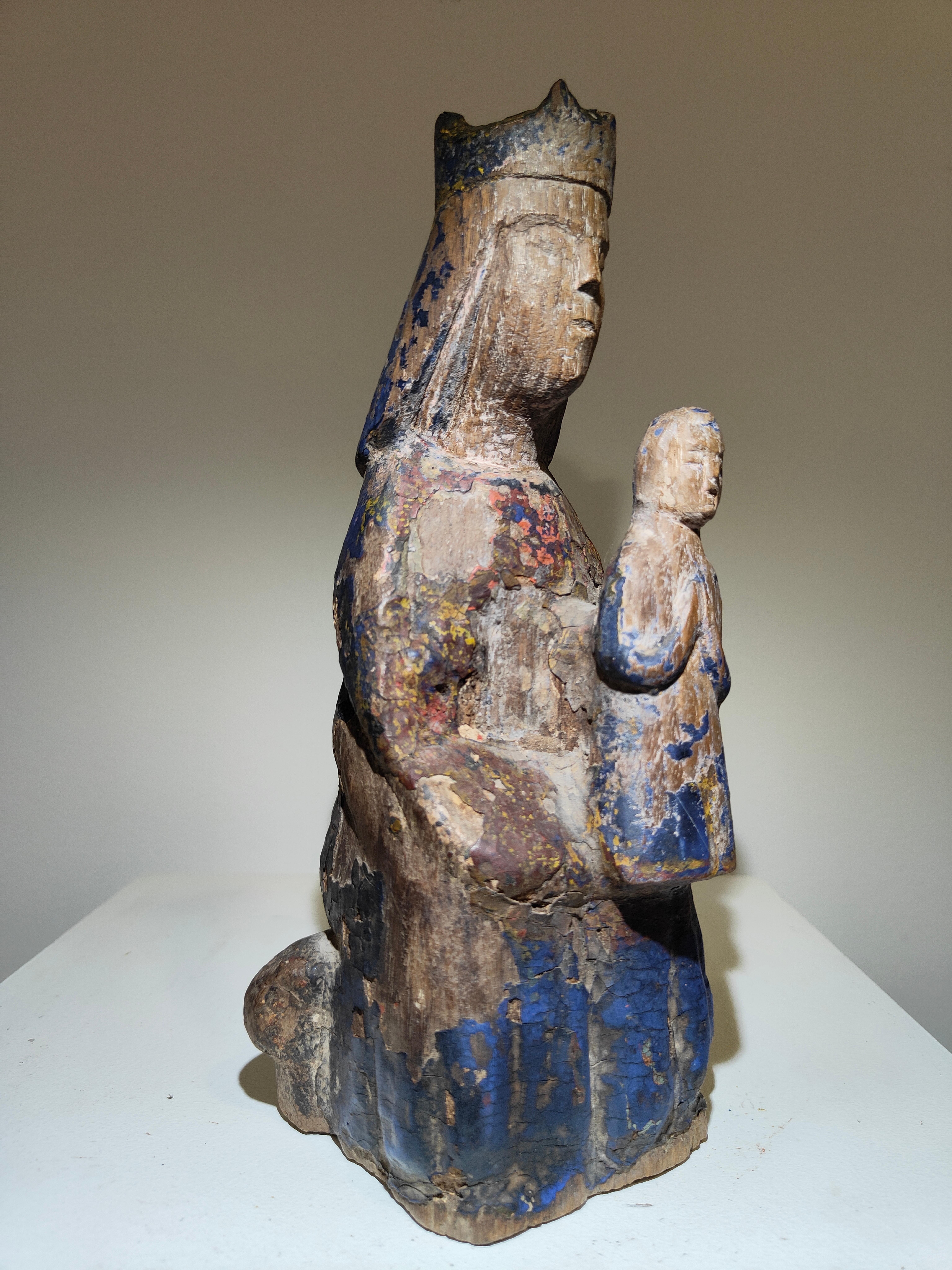  Seated Virgin with Child (Sedes Sapientiae) from the 12th Century in Spain For Sale 11