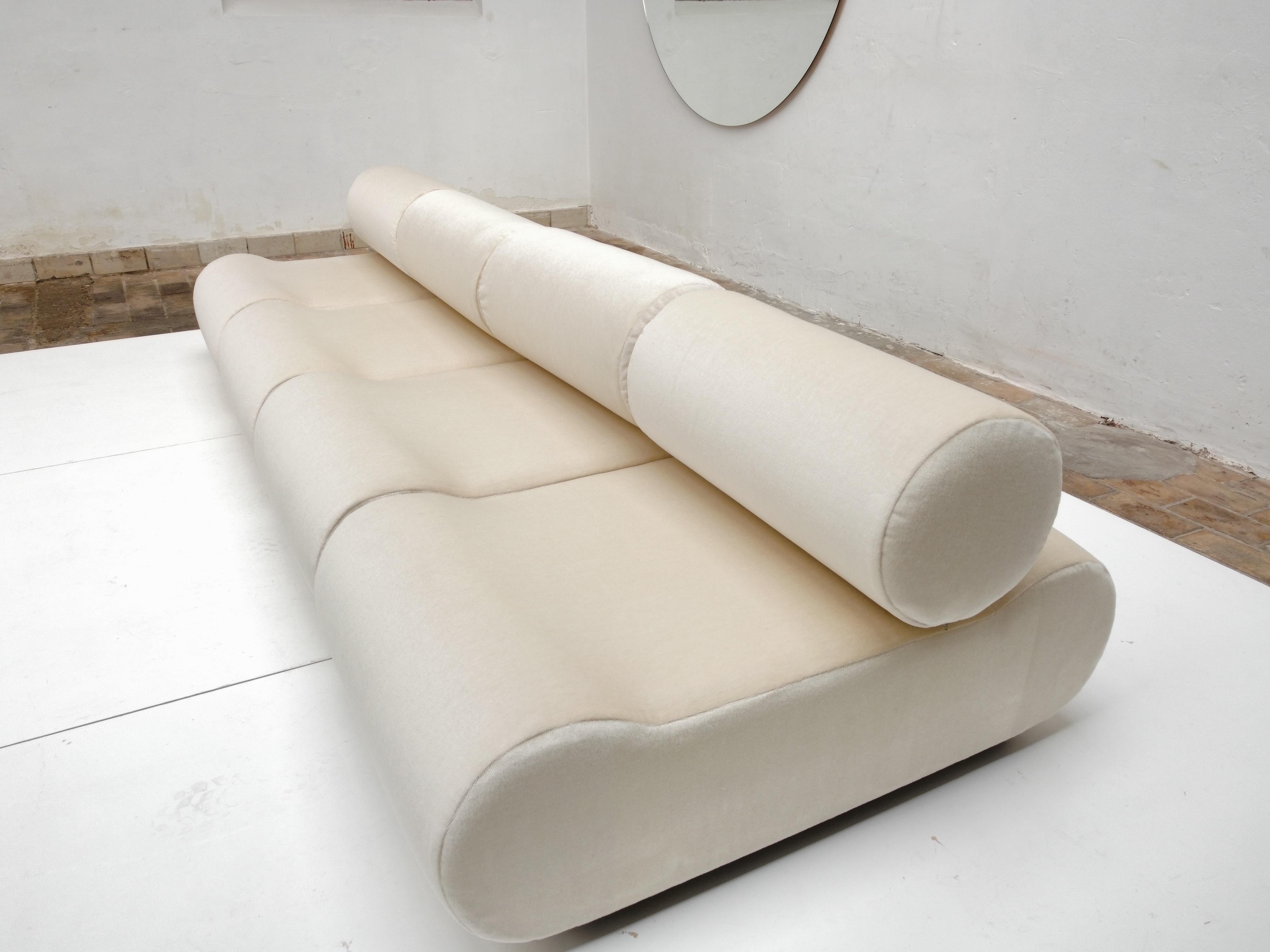 Seating as Minimalist Sculpture, 4 Elements by Uredat, 1969, Mohair Upholstery For Sale 12