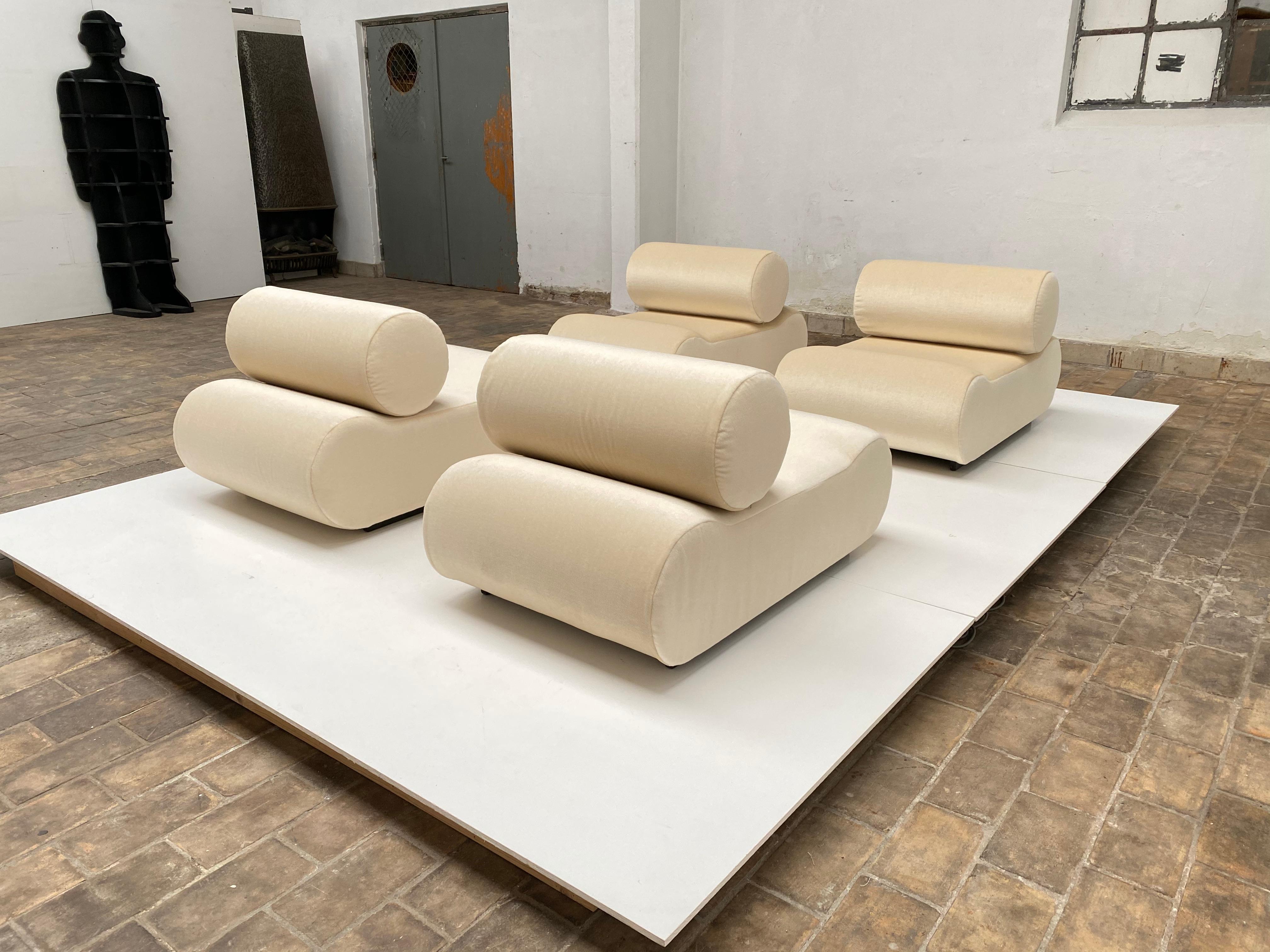 Seating as Minimalist Sculpture, 4 Elements by Uredat, 1969, Mohair Upholstery In Good Condition For Sale In bergen op zoom, NL