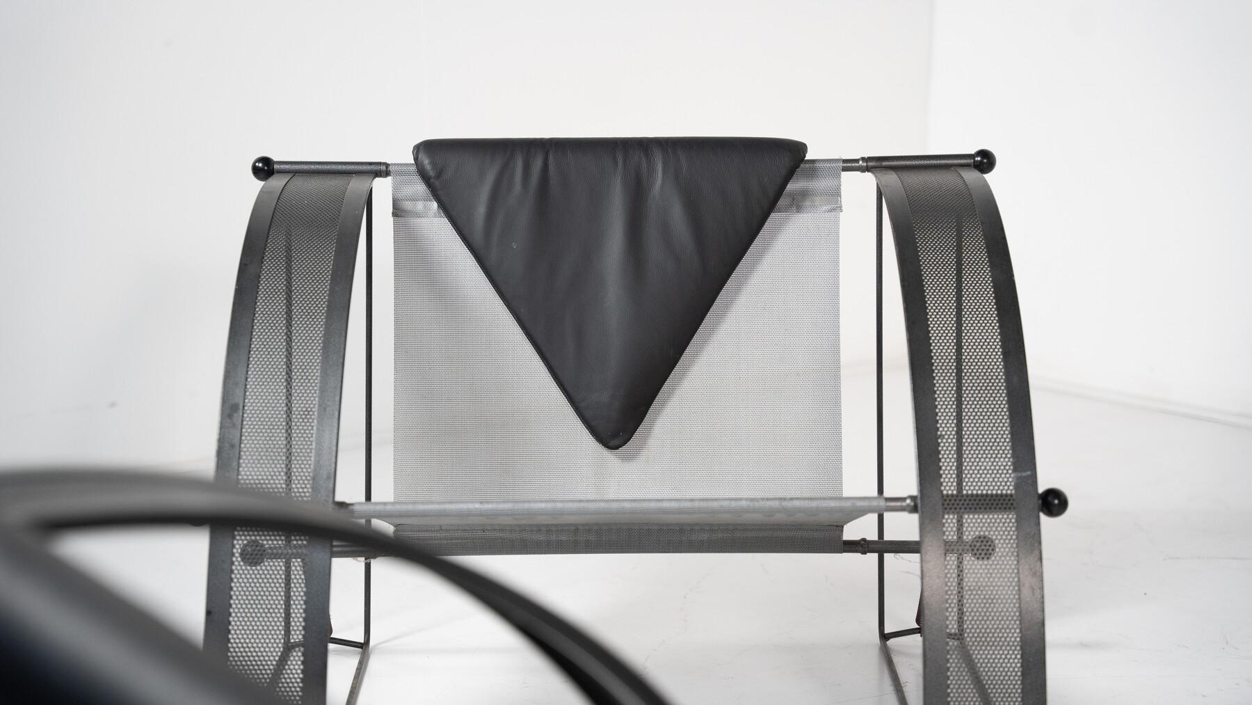Acier Ensemble de sièges dans le style de Mario Botta, Italie, années 1980 en vente