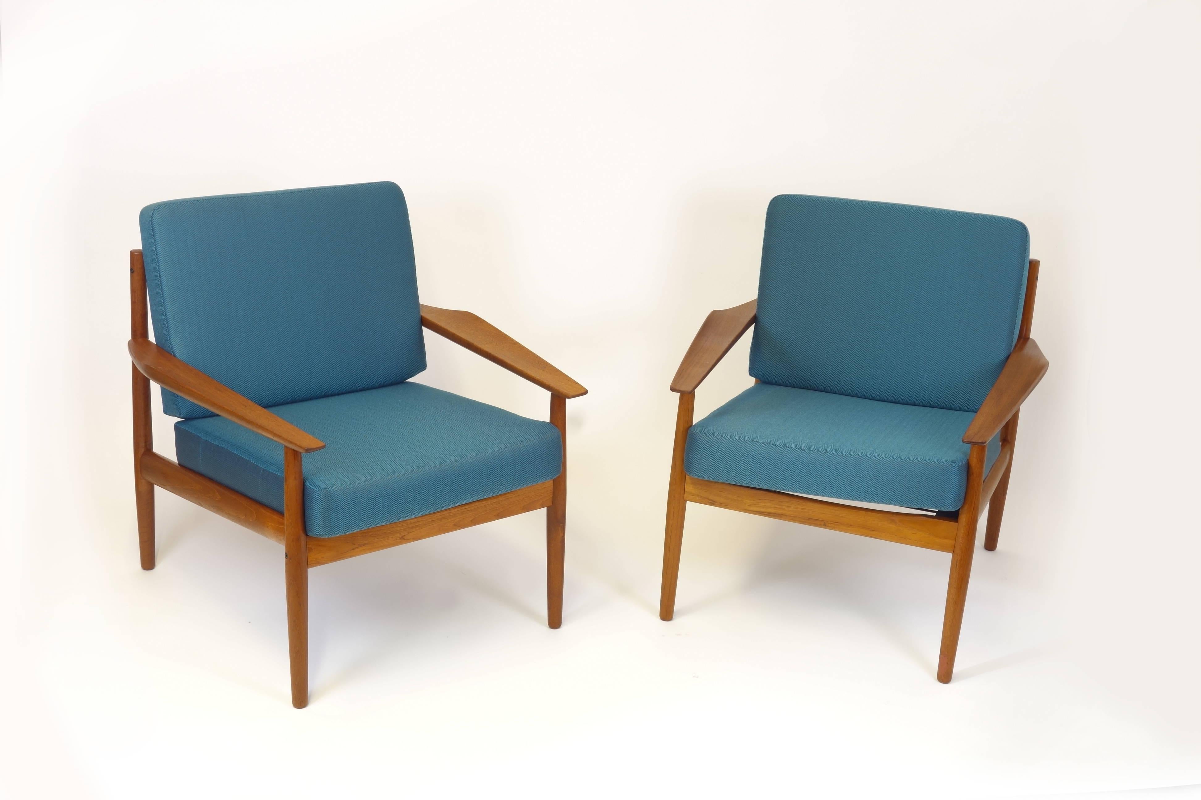 Mid-Century Modern Sofa Set and Coffee Table Attributed to Grete Jalk, Teakwood, Brown, Armchairs